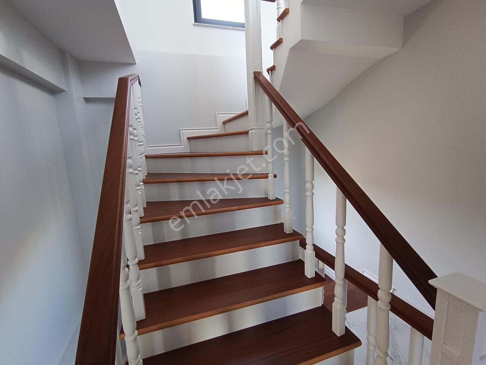 Atatürk Mah. Full Deniz Manzaralı Satılık Sıfır 250 M2 Lüx Villa - Görsel 15