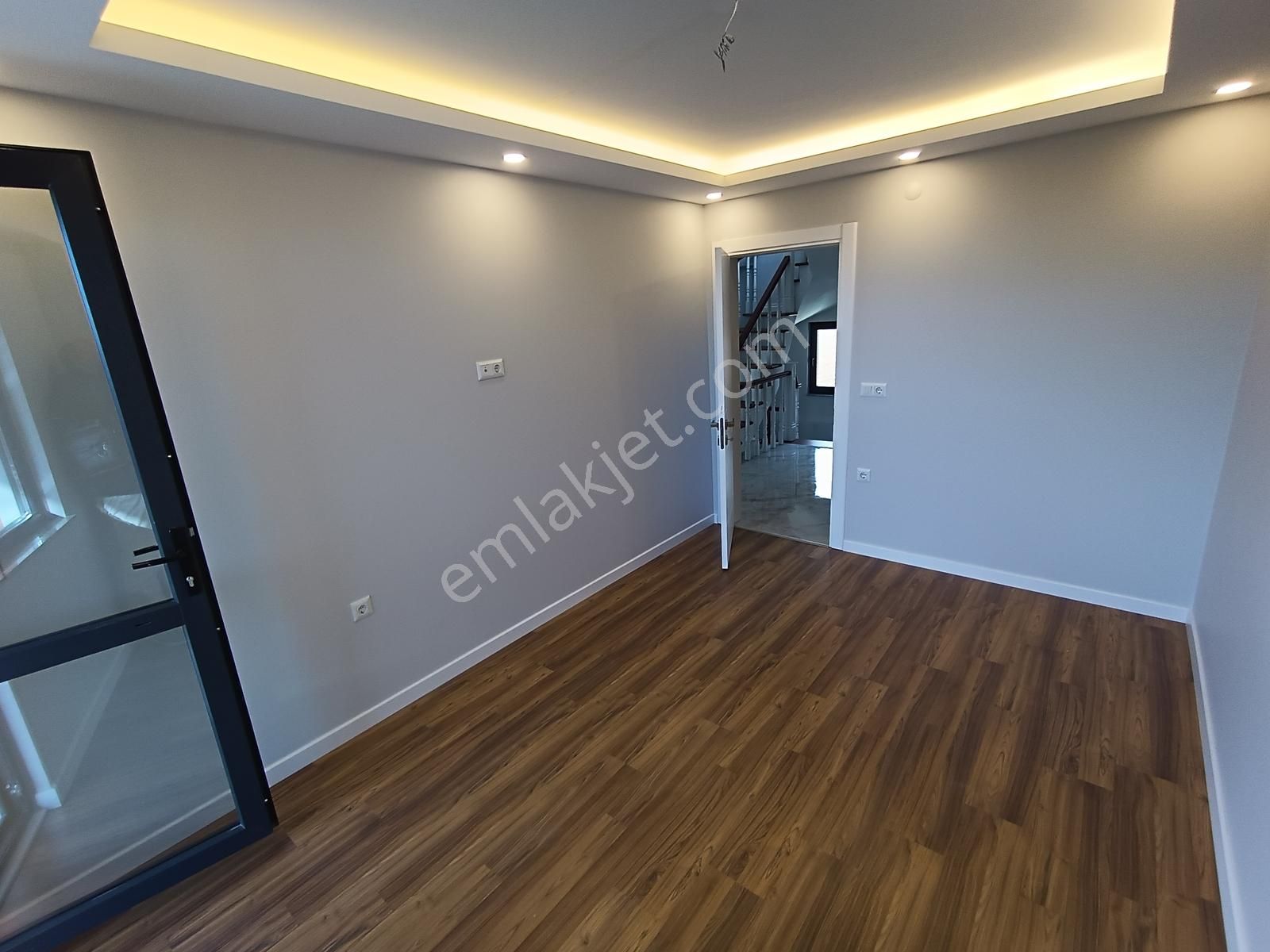Atatürk Mah. Full Deniz Manzaralı Satılık Sıfır 250 M2 Lüx Villa - Görsel 10