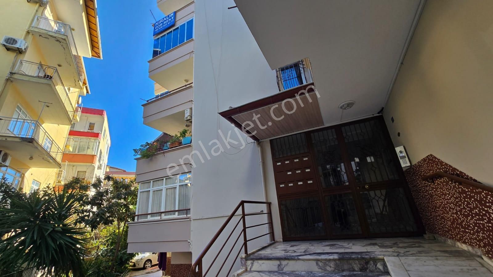 Alanya Merkezde Hacet Mahallesi Kiralık 3+1 Geniş Daire - Görsel 4