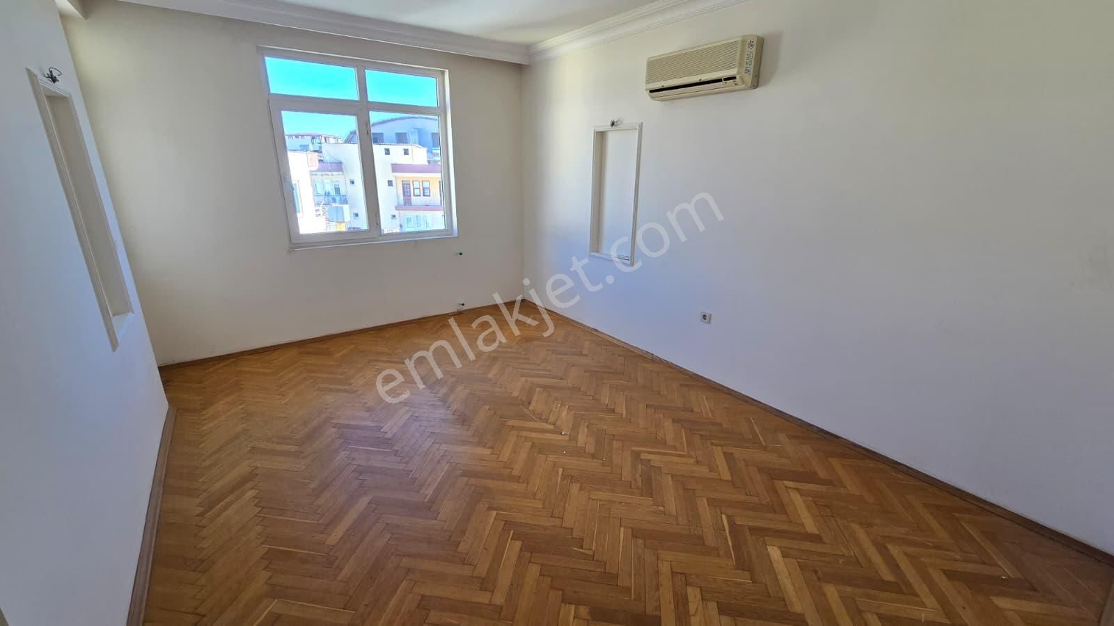 Alanya Merkezde Hacet Mahallesi Kiralık 3+1 Geniş Daire - Görsel 21