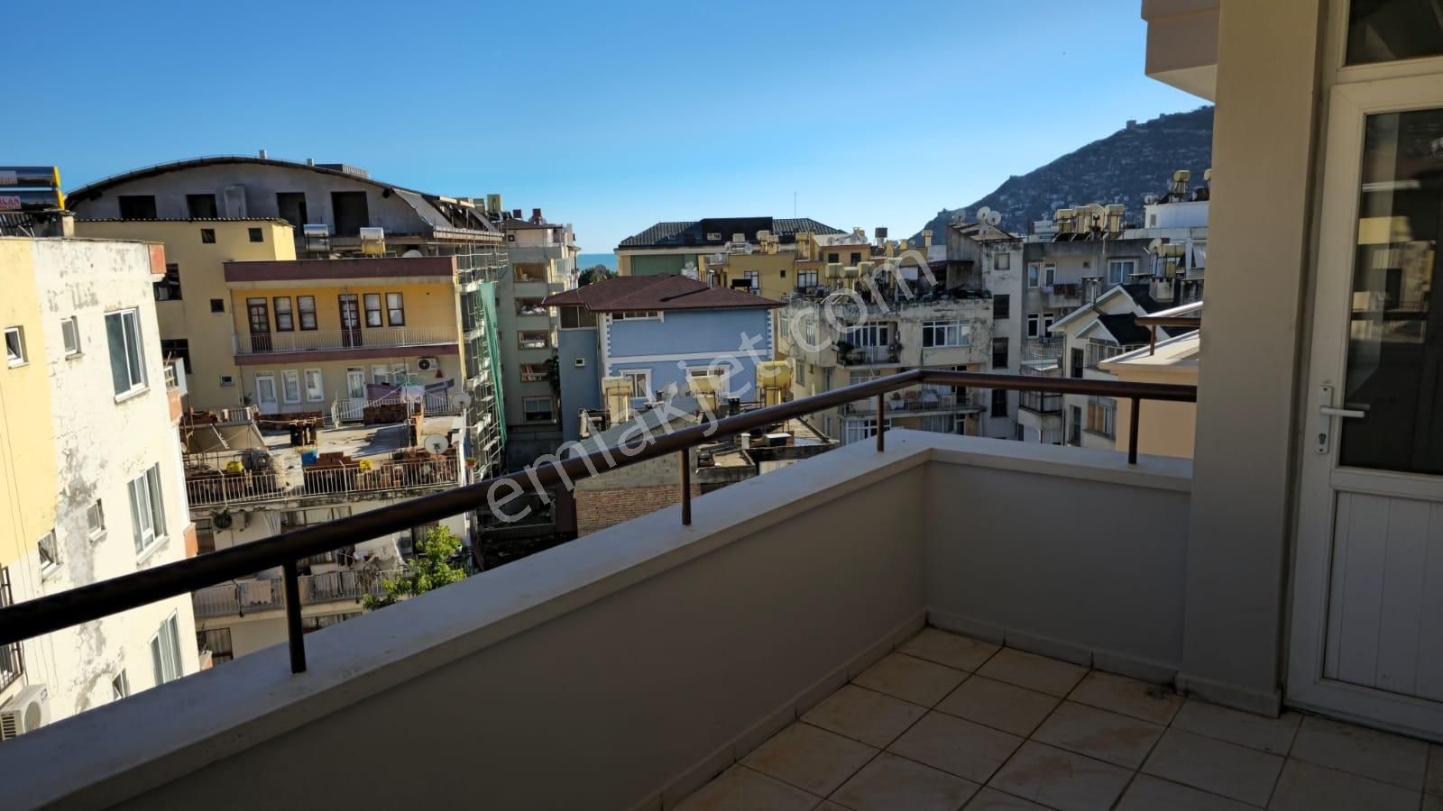 Alanya Merkezde Hacet Mahallesi Kiralık 3+1 Geniş Daire - Görsel 25