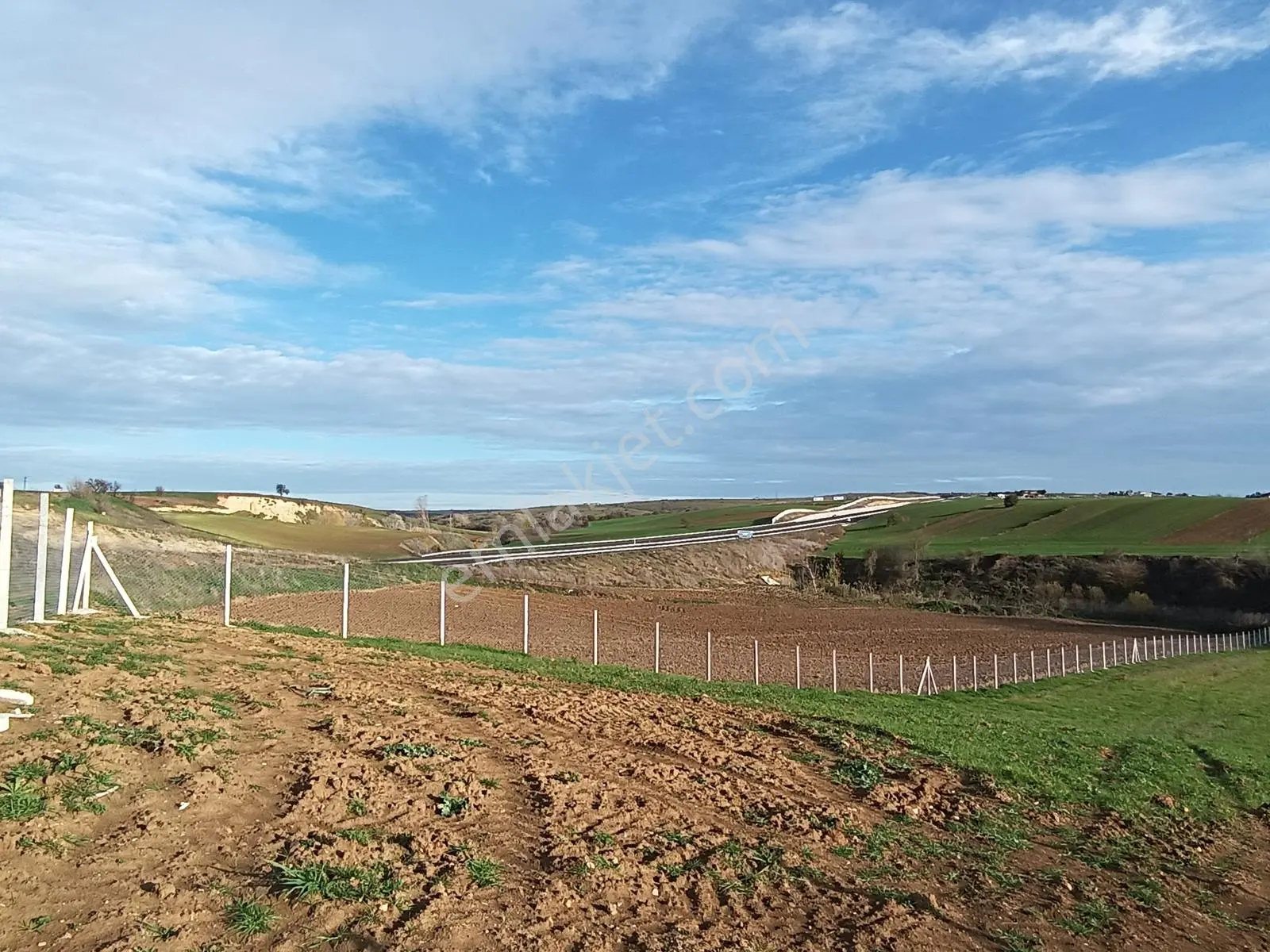 Bıyıkali Mah. Kadastrolu Yolu Su Kuyusu Olan 2780 M2 Tarla - Görsel 9