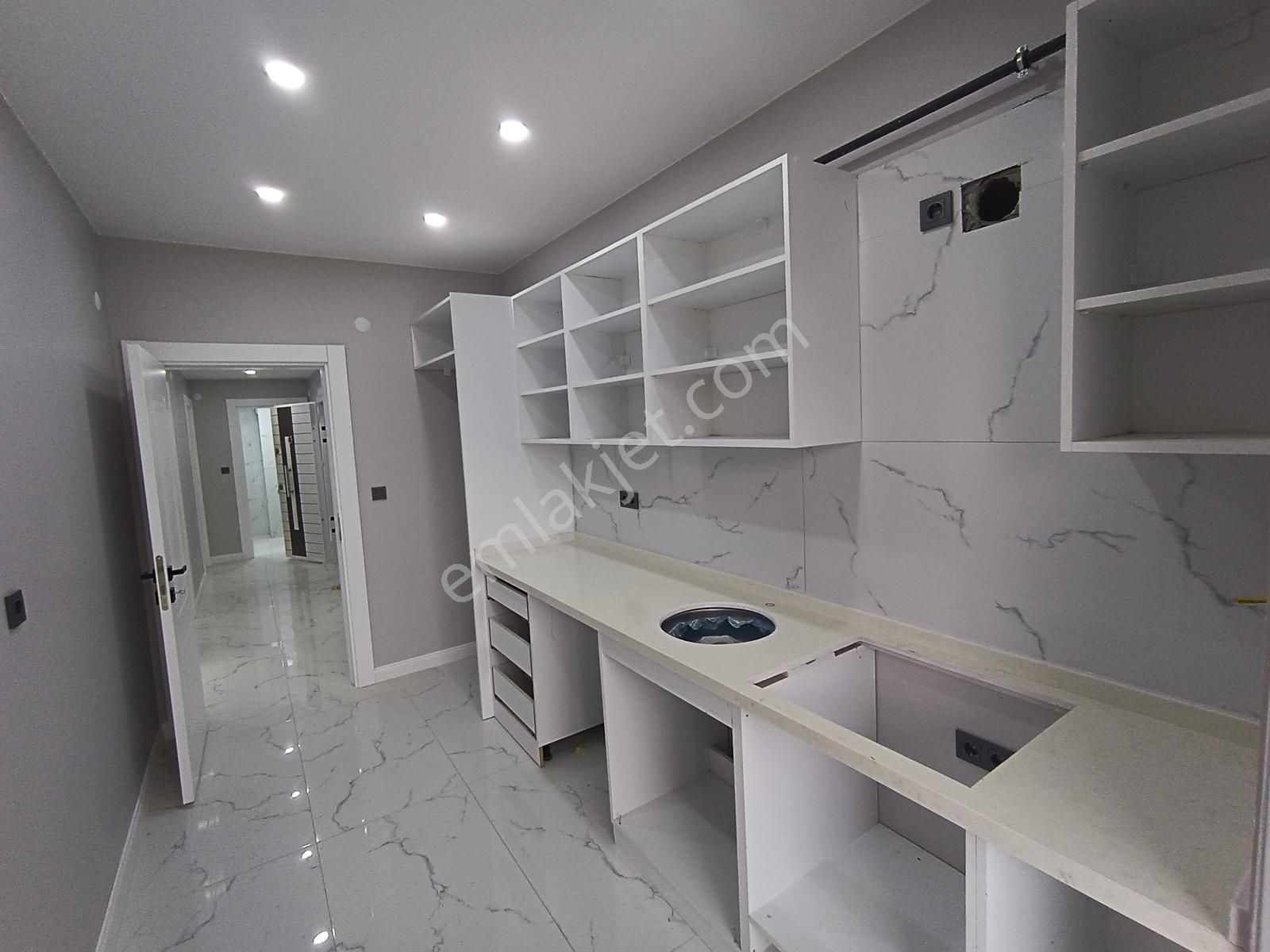 Atatürk Mahallesi Okullara Yakın Satılık Sıfır 2+1 - Görsel 5