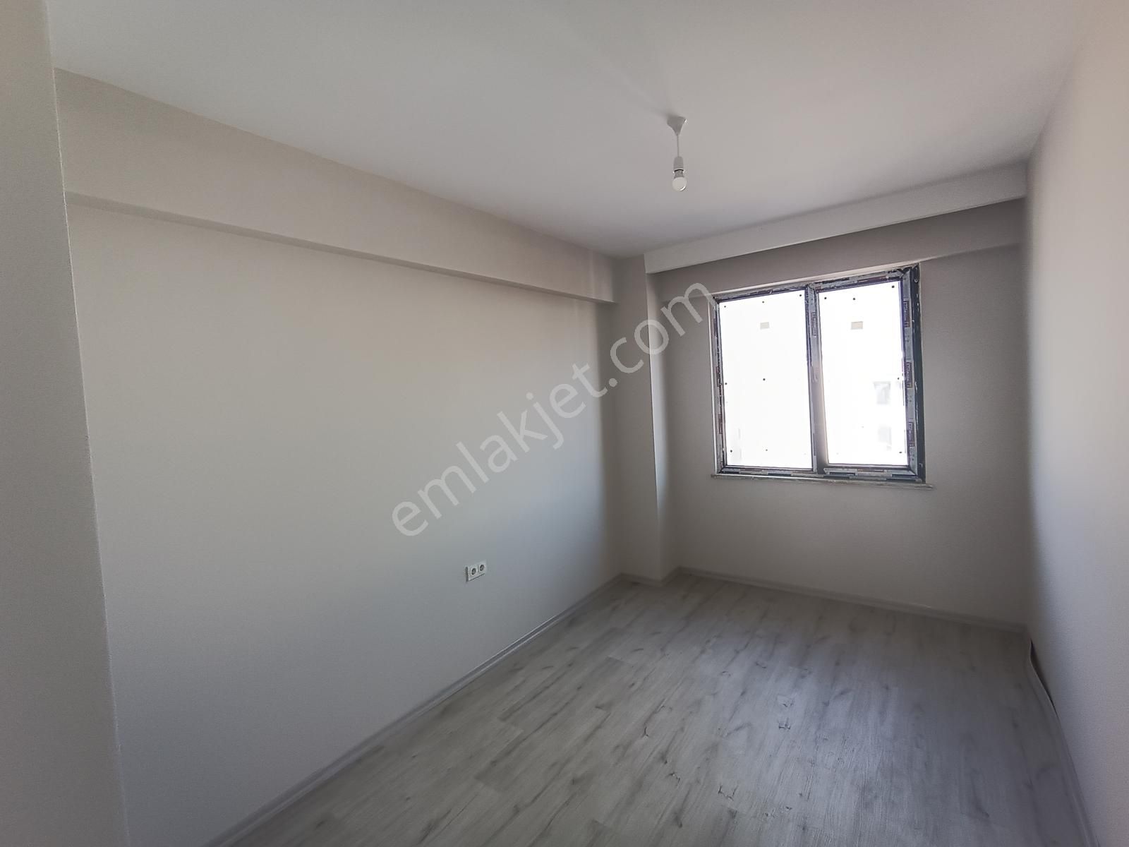 Çınarlı Mah. Cadde Üzerinde Satılık Sıfır 3+1 - Görsel 17