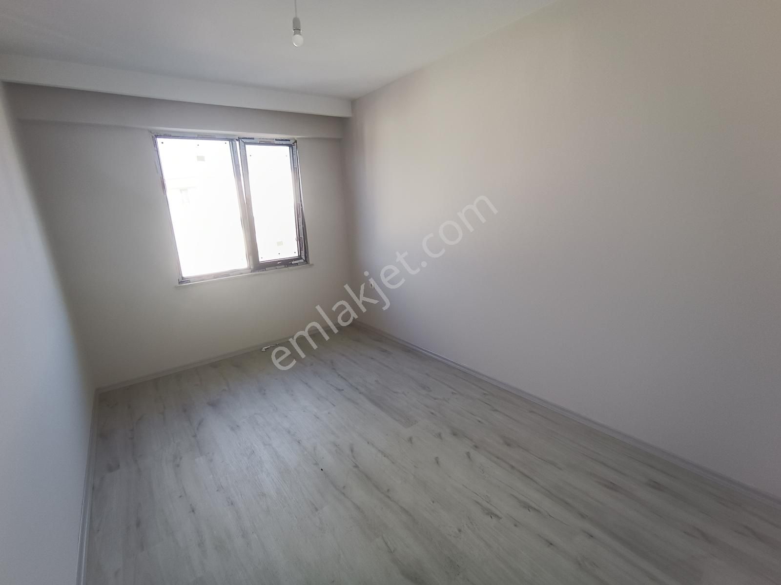 Çınarlı Mah. Cadde Üzerinde Satılık Sıfır 3+1 - Görsel 4