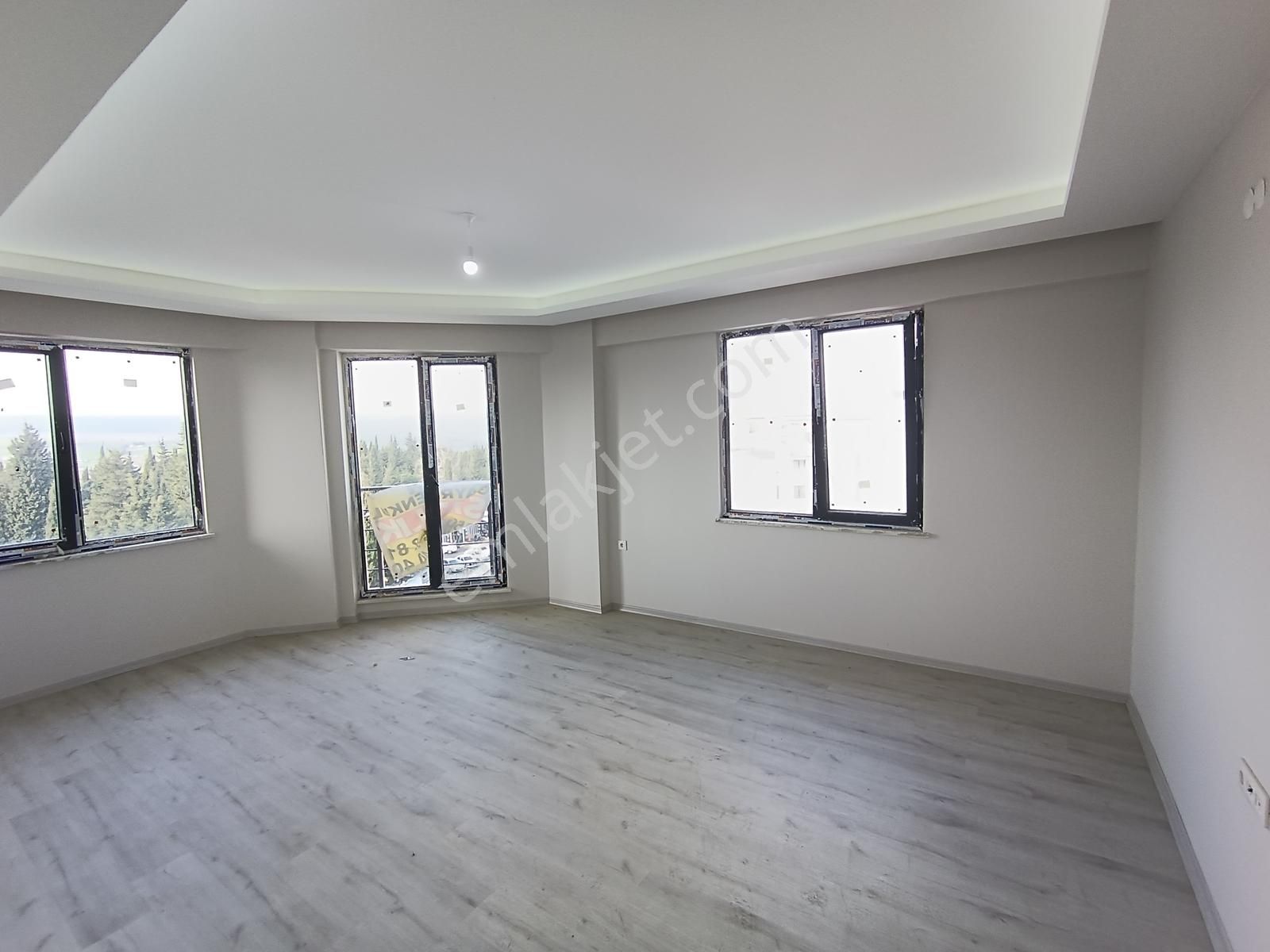 Çınarlı Mah. Cadde Üzerinde Satılık Sıfır 3+1 - Görsel 15