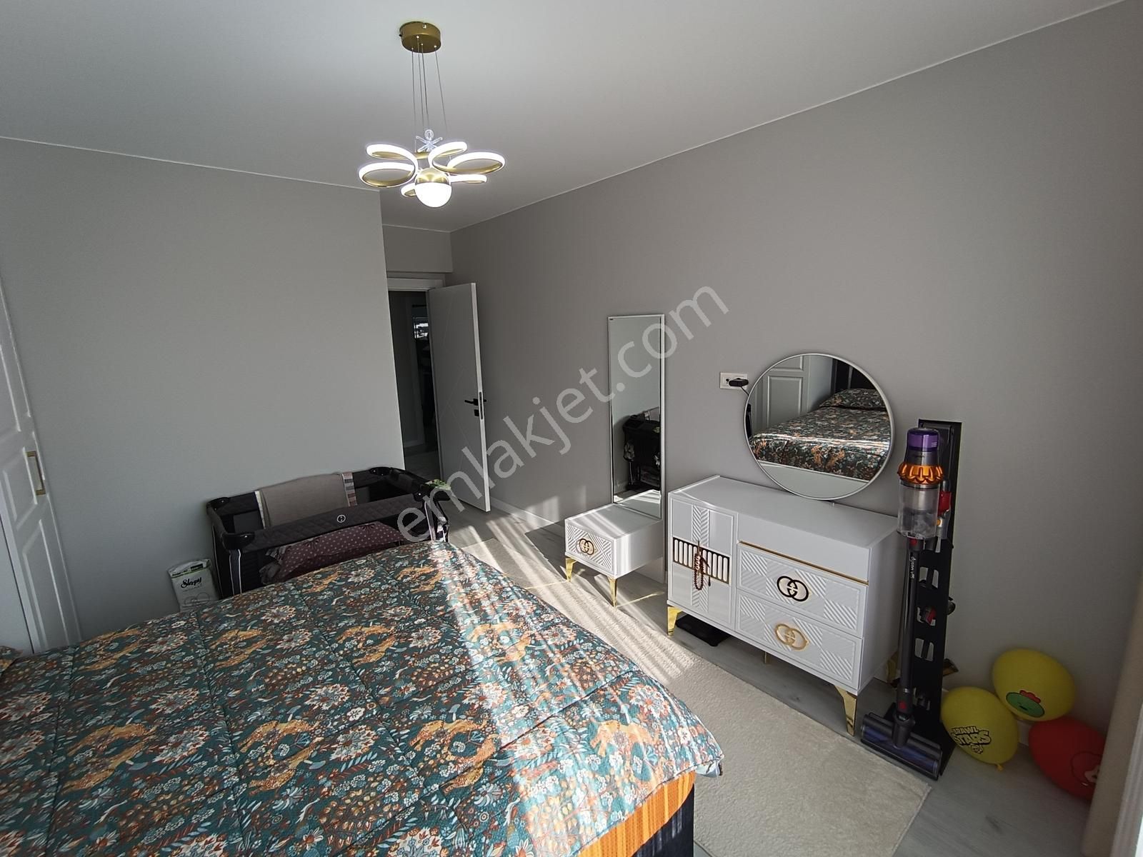 Çınarlı Mah Satılık İçi Özel Yapılı Ebeveyn Banyolu 2+1 - Görsel 21