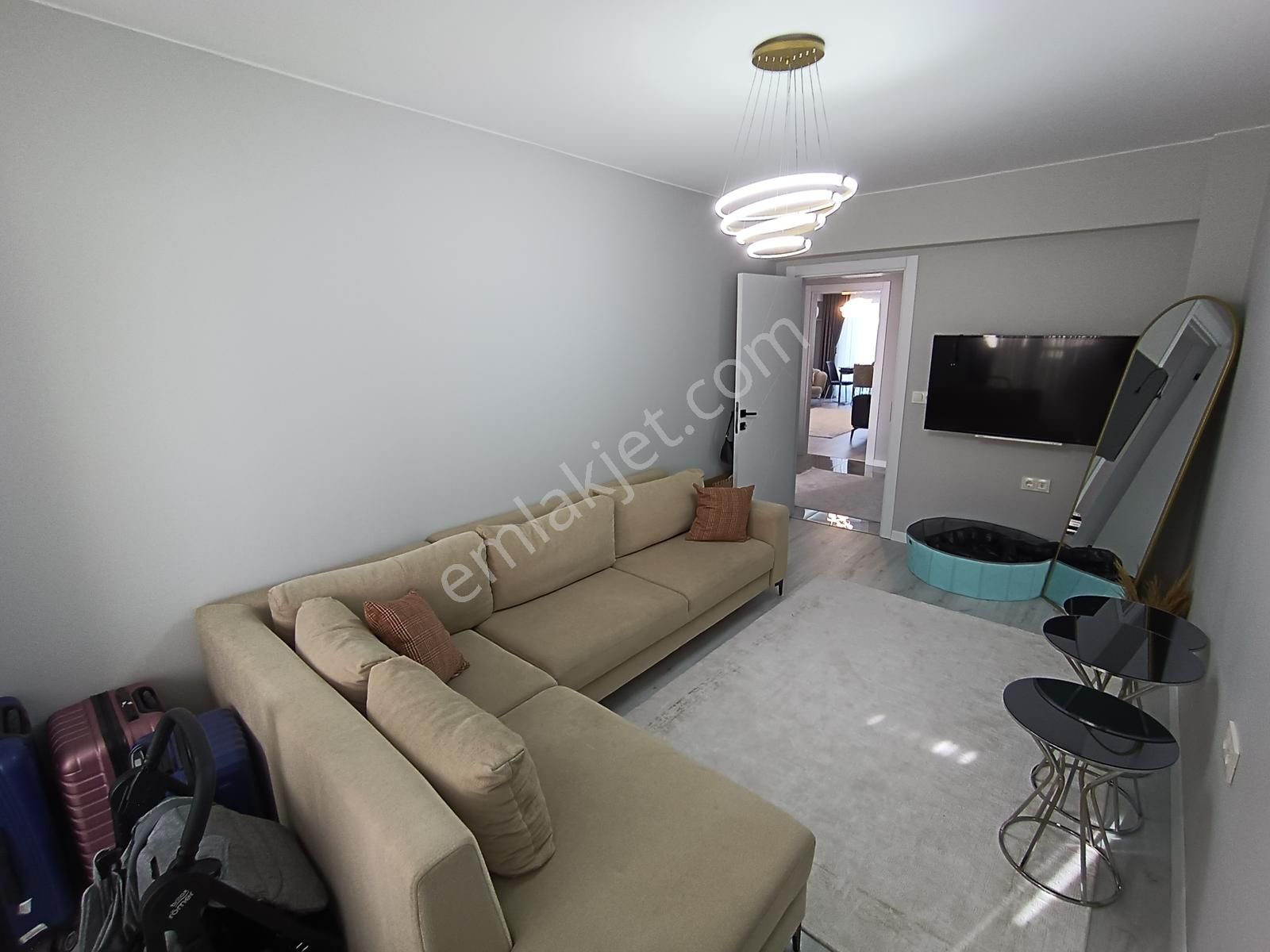 Çınarlı Mah Satılık İçi Özel Yapılı Ebeveyn Banyolu 2+1 - Görsel 3