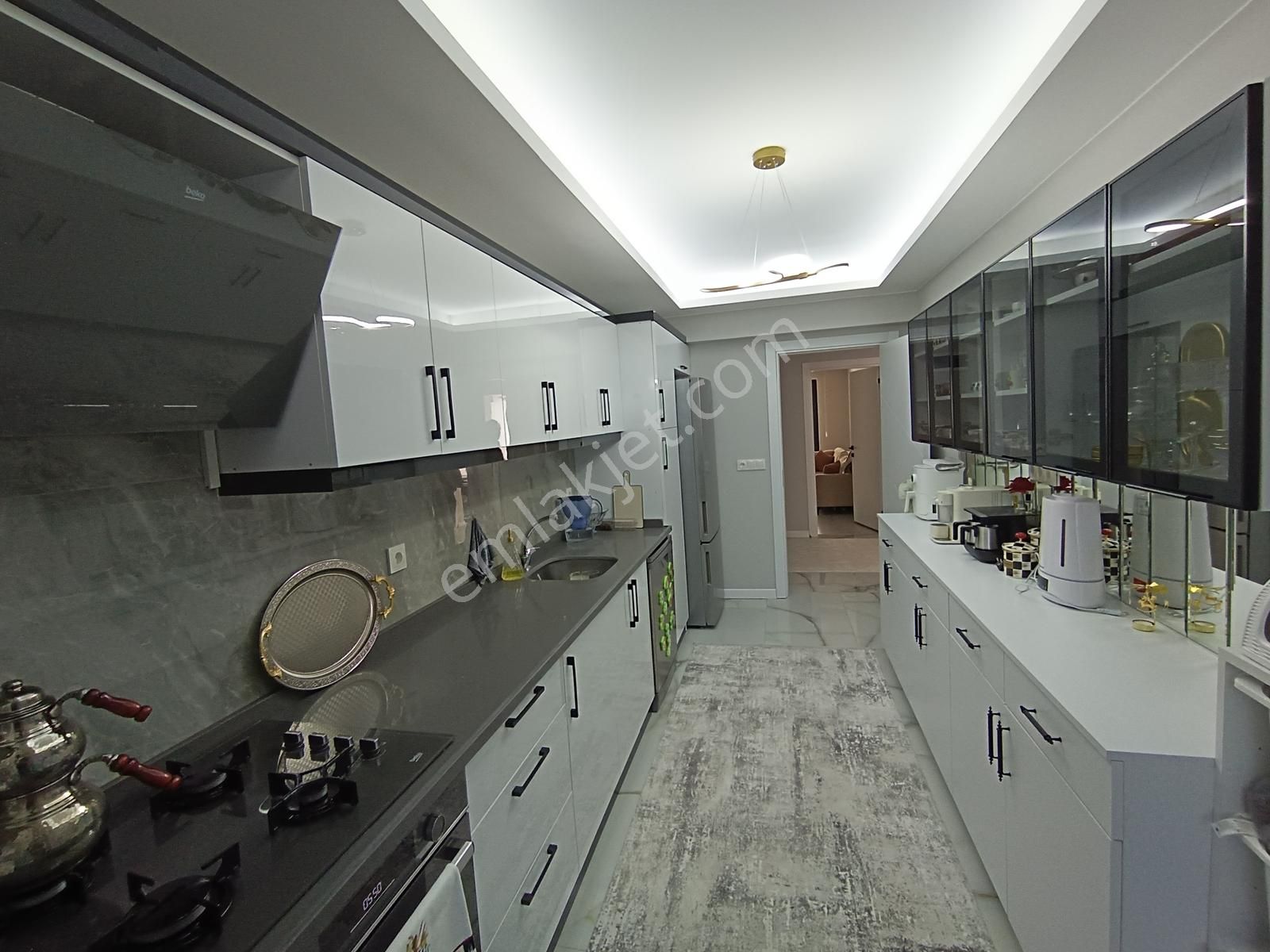 Çınarlı Mah Satılık İçi Özel Yapılı Ebeveyn Banyolu 2+1 - Görsel 12