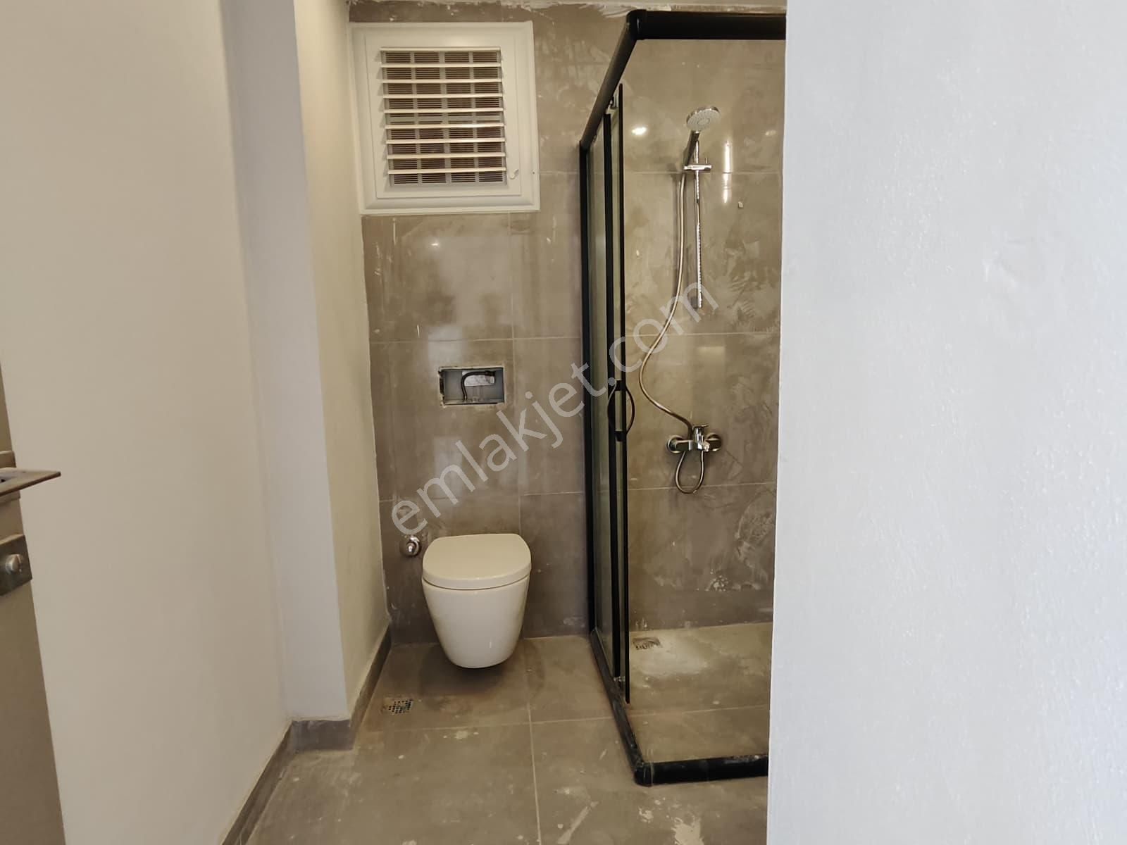 Thordan Ayaşın Kalbinde İskanlı Oturuma Hazır Sıfır 1+1 Daireler - Görsel 12