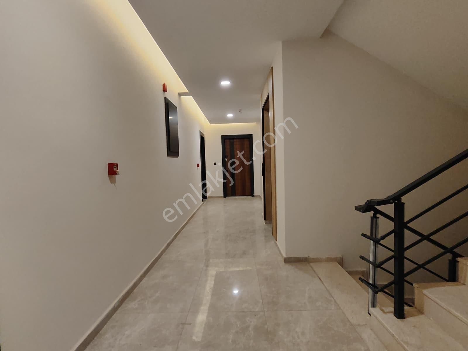 Thordan Ayaşın Kalbinde İskanlı Oturuma Hazır Sıfır 1+1 Daireler - Görsel 8