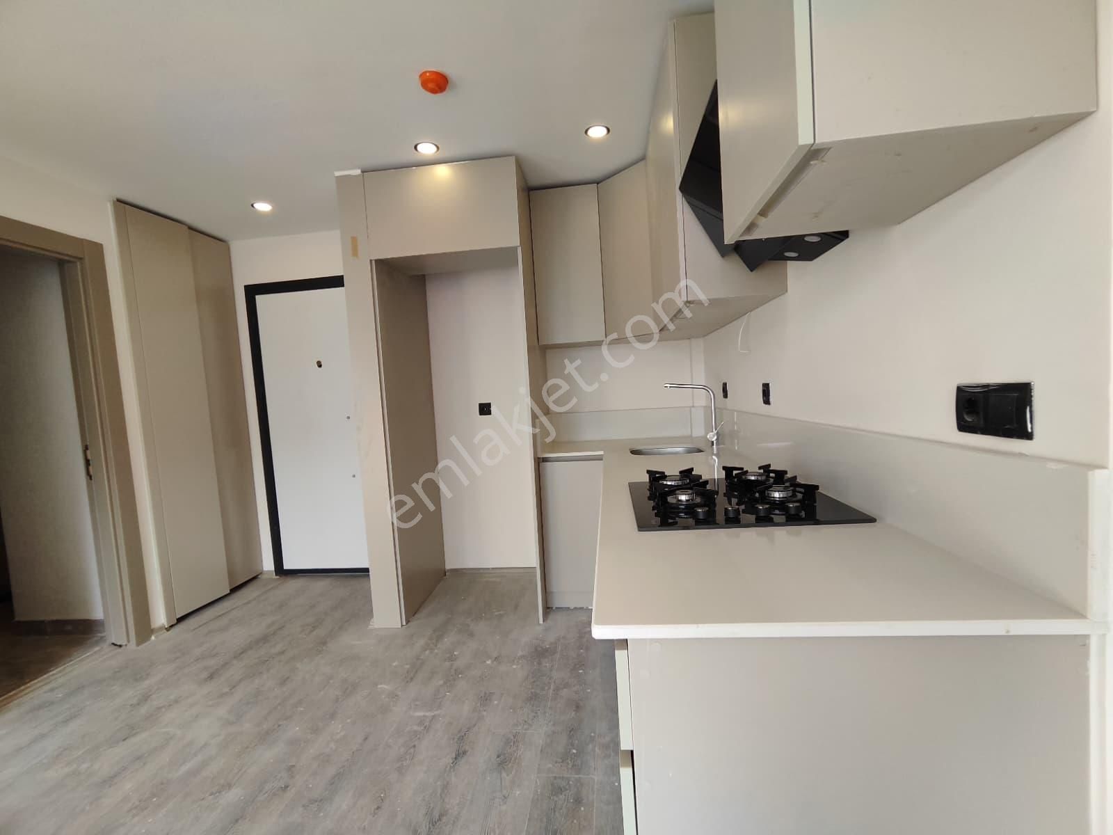 Thordan Ayaşın Kalbinde İskanlı Oturuma Hazır Sıfır 1+1 Daireler - Görsel 17