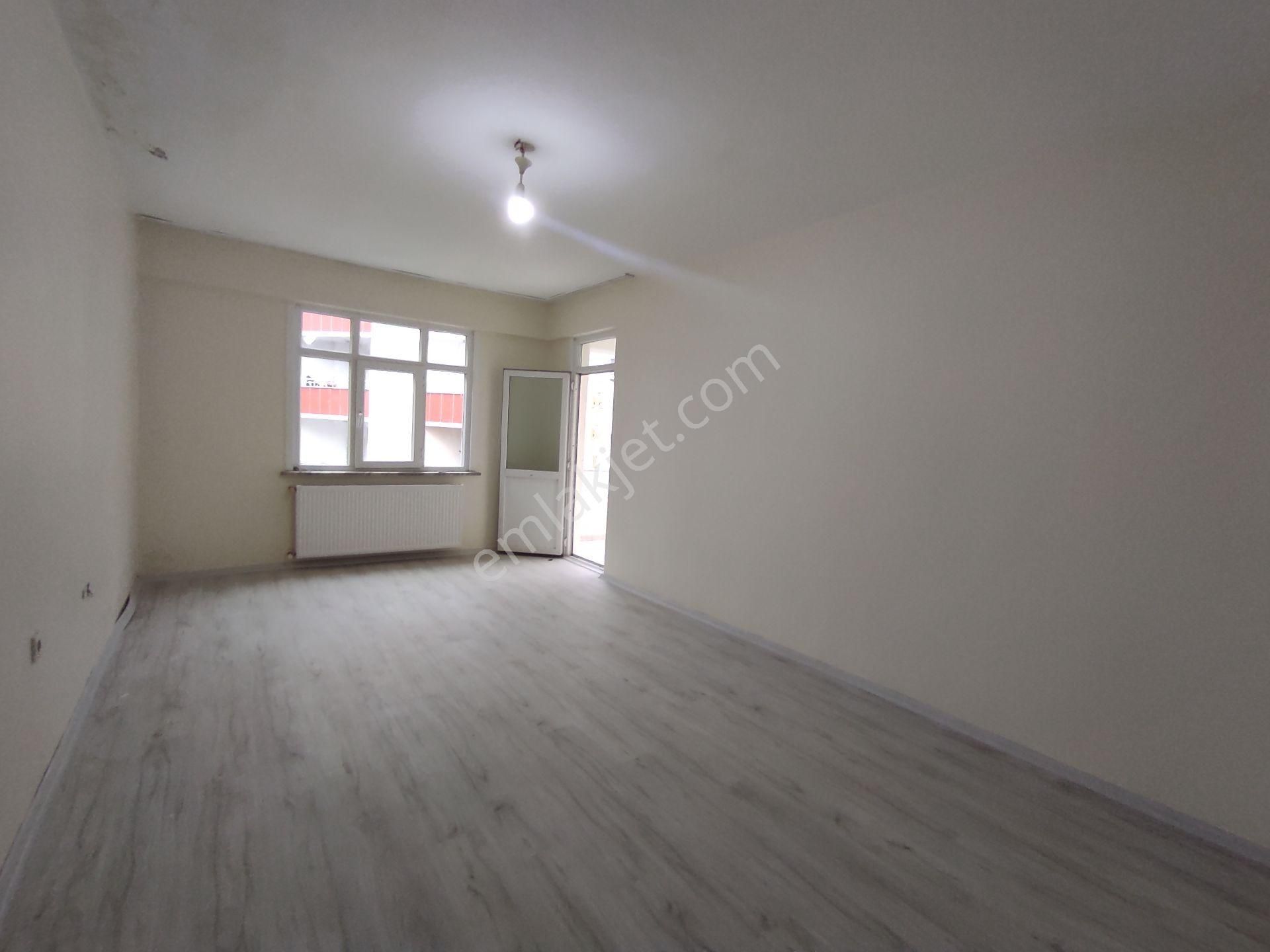 Bahçelievler Cumhuriyet Mah 110,m2-3+1-3,kat Daire - Görsel 3