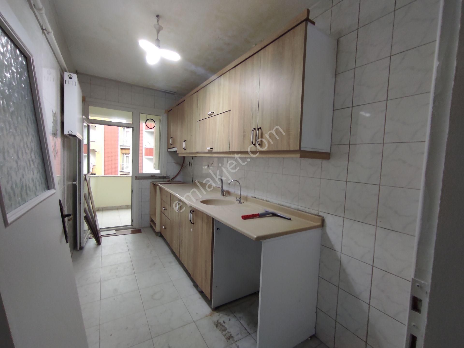 Bahçelievler Cumhuriyet Mah 110,m2-3+1-3,kat Daire - Görsel 8