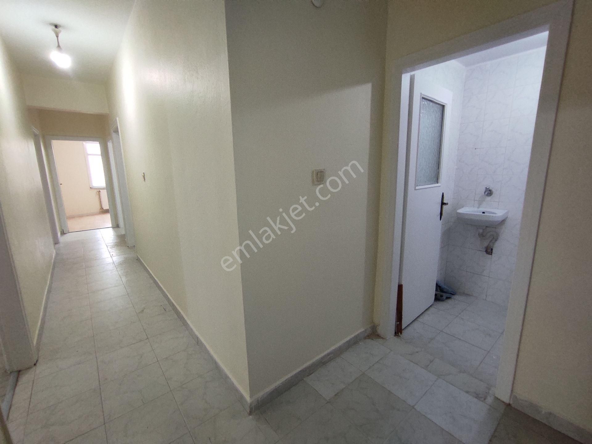 Bahçelievler Cumhuriyet Mah 110,m2-3+1-3,kat Daire - Görsel 34