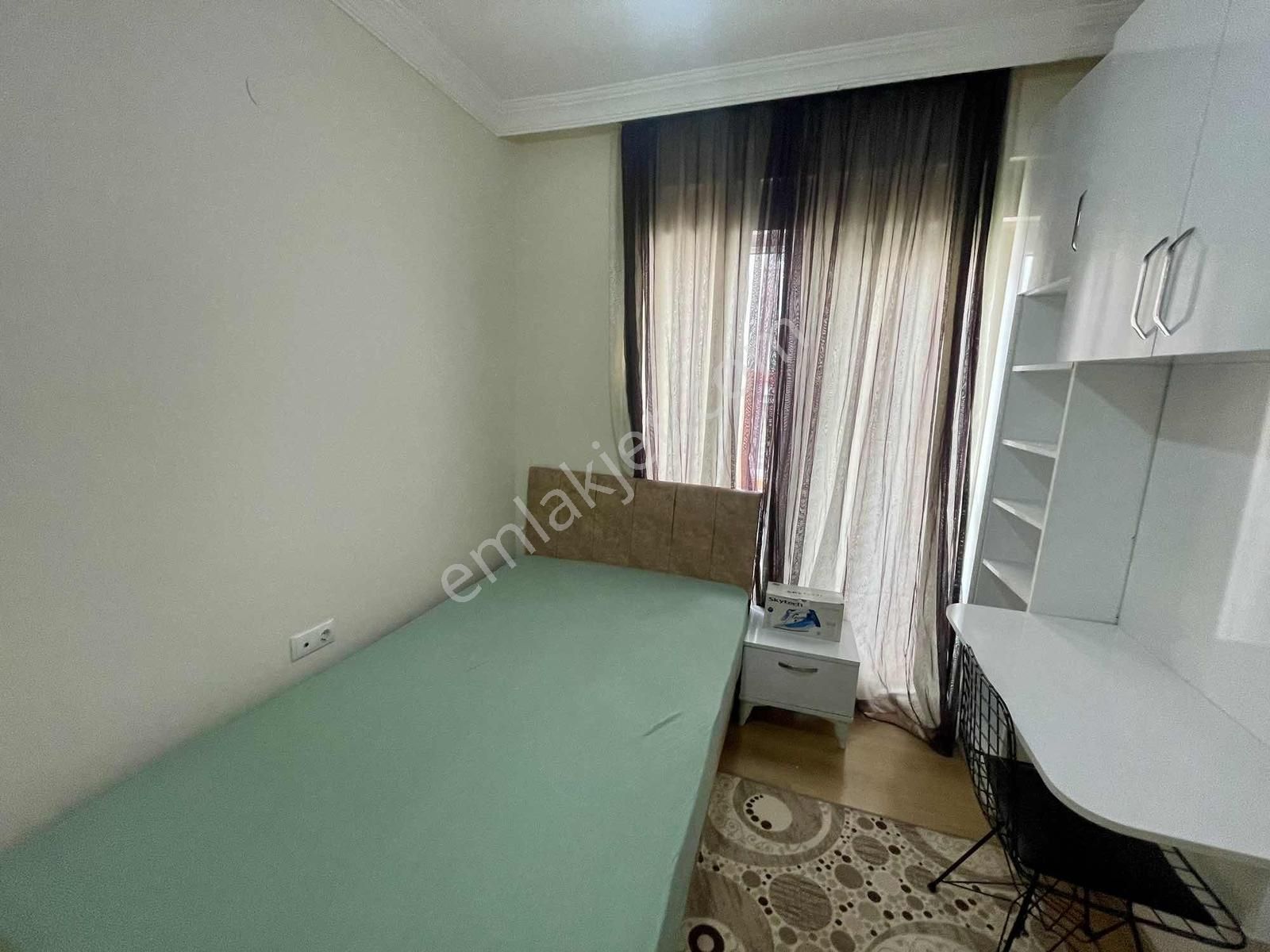 Ulusoy Caddesinde 2 Bloklu Site İçinde Arakat Eşyalı 1+1 Kiralık - Görsel 31