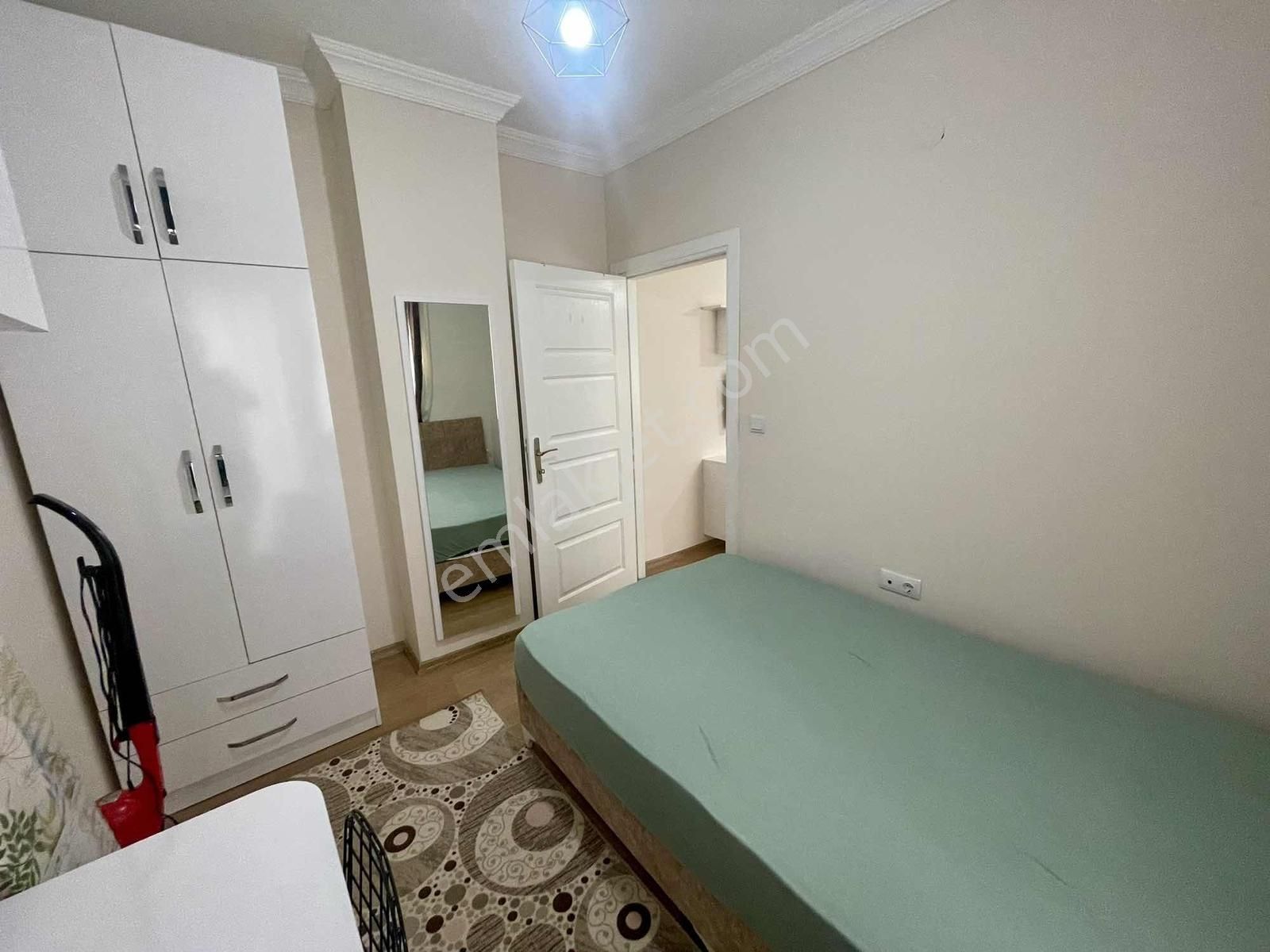 Ulusoy Caddesinde 2 Bloklu Site İçinde Arakat Eşyalı 1+1 Kiralık - Görsel 28