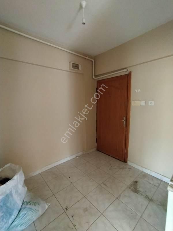 Mertcan Dan Yakacık Meydana Yürüme Arakat 3+1 Balkonlu Kiralık - Görsel 23