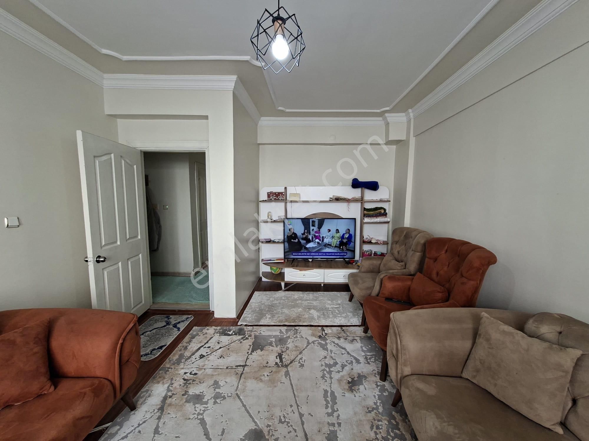 Recep Ümit Emlak'tan Sakarya - 2 Ve Turgut Reis Caddeleri Yakınında Kiralık 2+1 Daire - Görsel 4