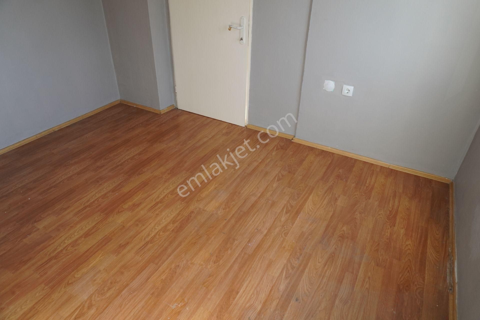 Evka 5 De Kiralık 2+1 Açık Mutfak Balkonlu Çiğli Serkan Emlakdan - Görsel 24