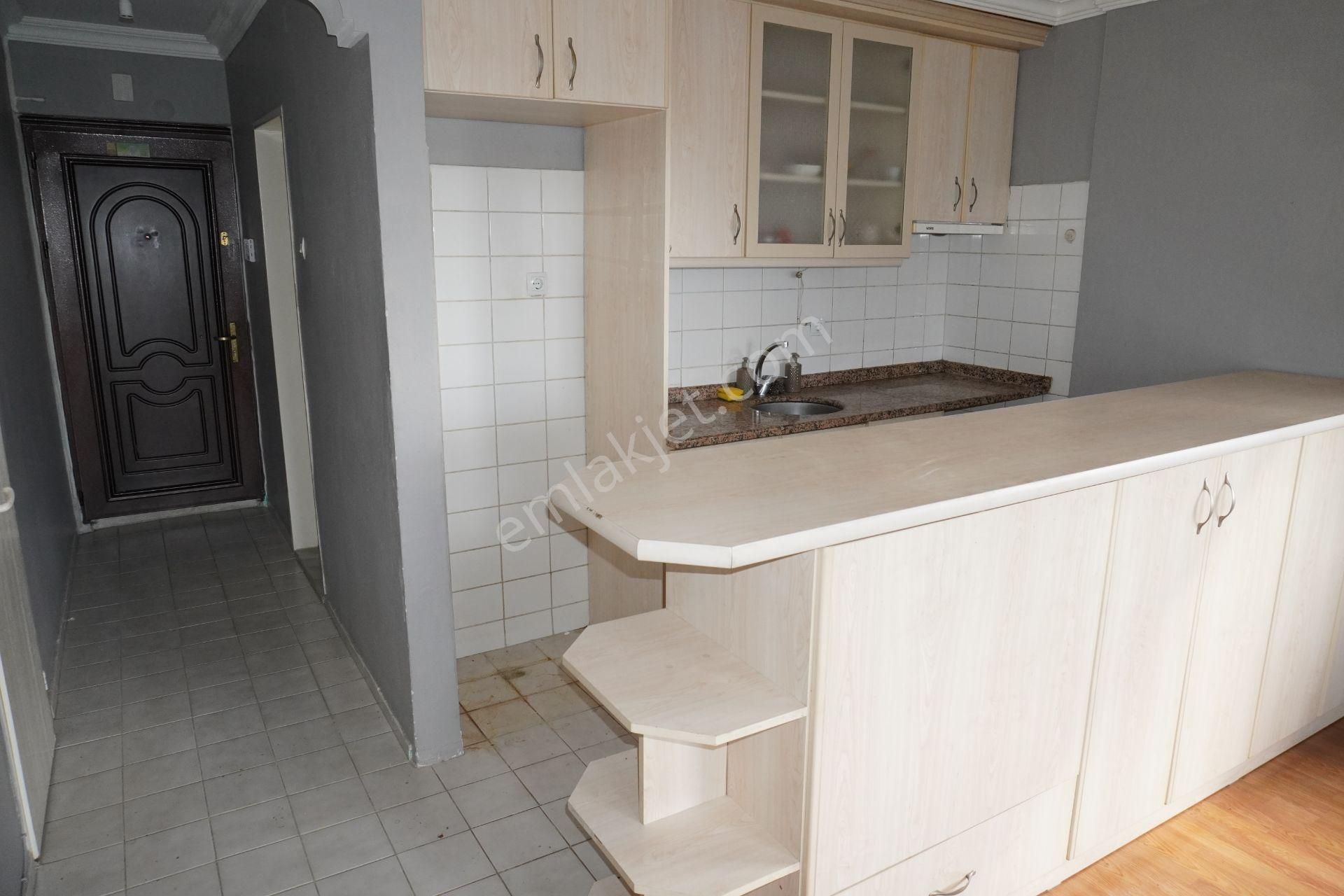 Evka 5 De Kiralık 2+1 Açık Mutfak Balkonlu Çiğli Serkan Emlakdan - Görsel 7