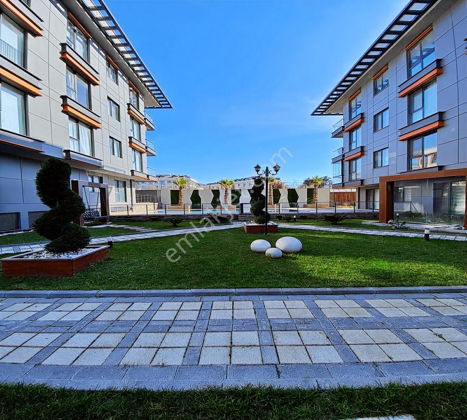 Beylikdüzü Havuzlu Sitede Full Deniz Manzaralı Sıfır 4+2 Dubleks - Görsel 12