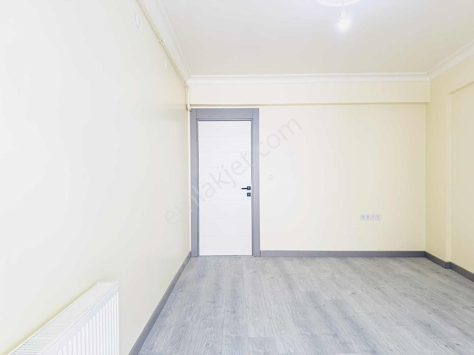 Yeni Binada, Kapalı Otoparklı Geniş 3+1 135m2 Fırsat Daire - Görsel 24