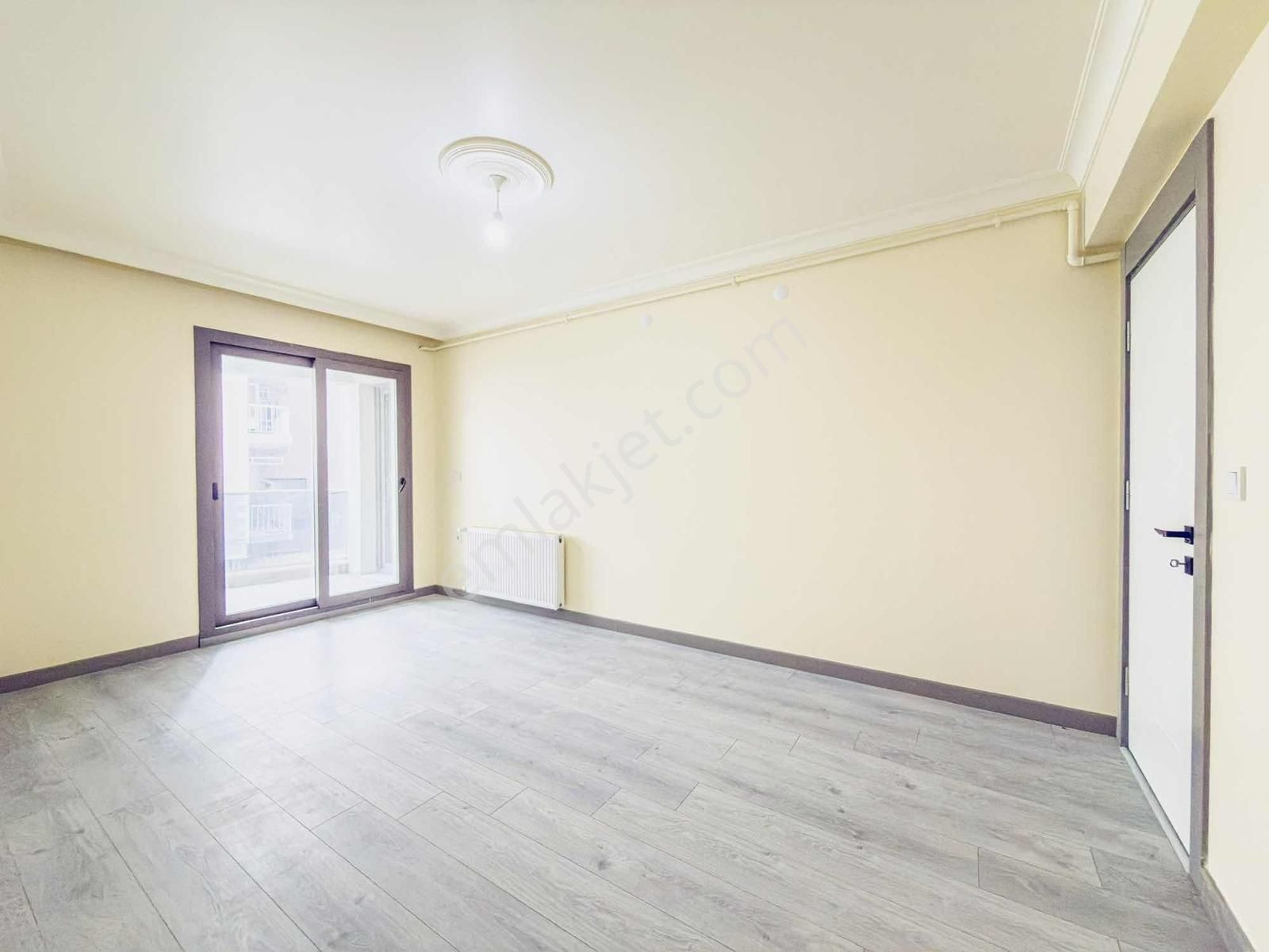 Yeni Binada, Kapalı Otoparklı Geniş 3+1 135m2 Fırsat Daire - Görsel 12