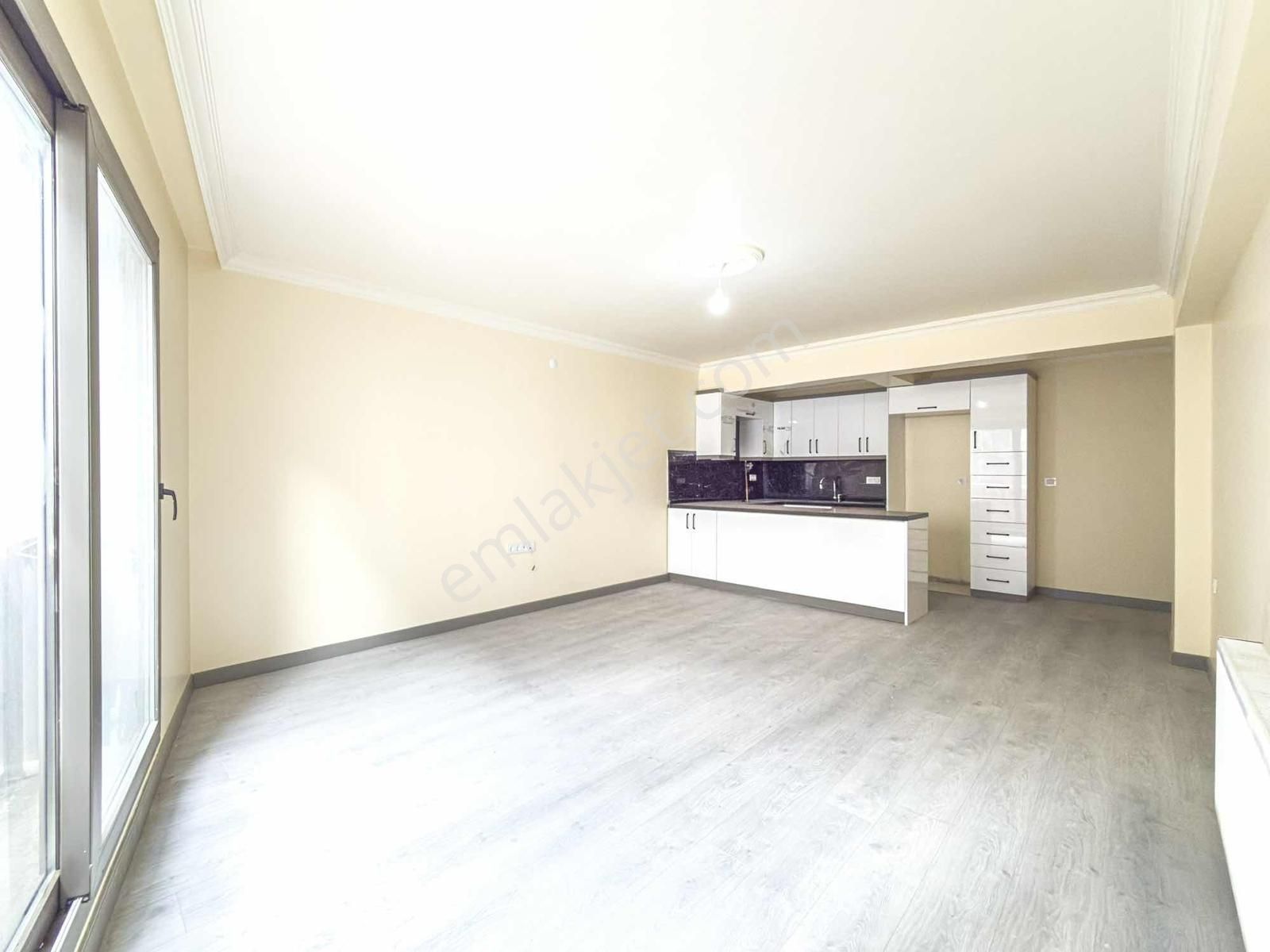 Yeni Binada, Kapalı Otoparklı Geniş 3+1 135m2 Fırsat Daire - Görsel 2