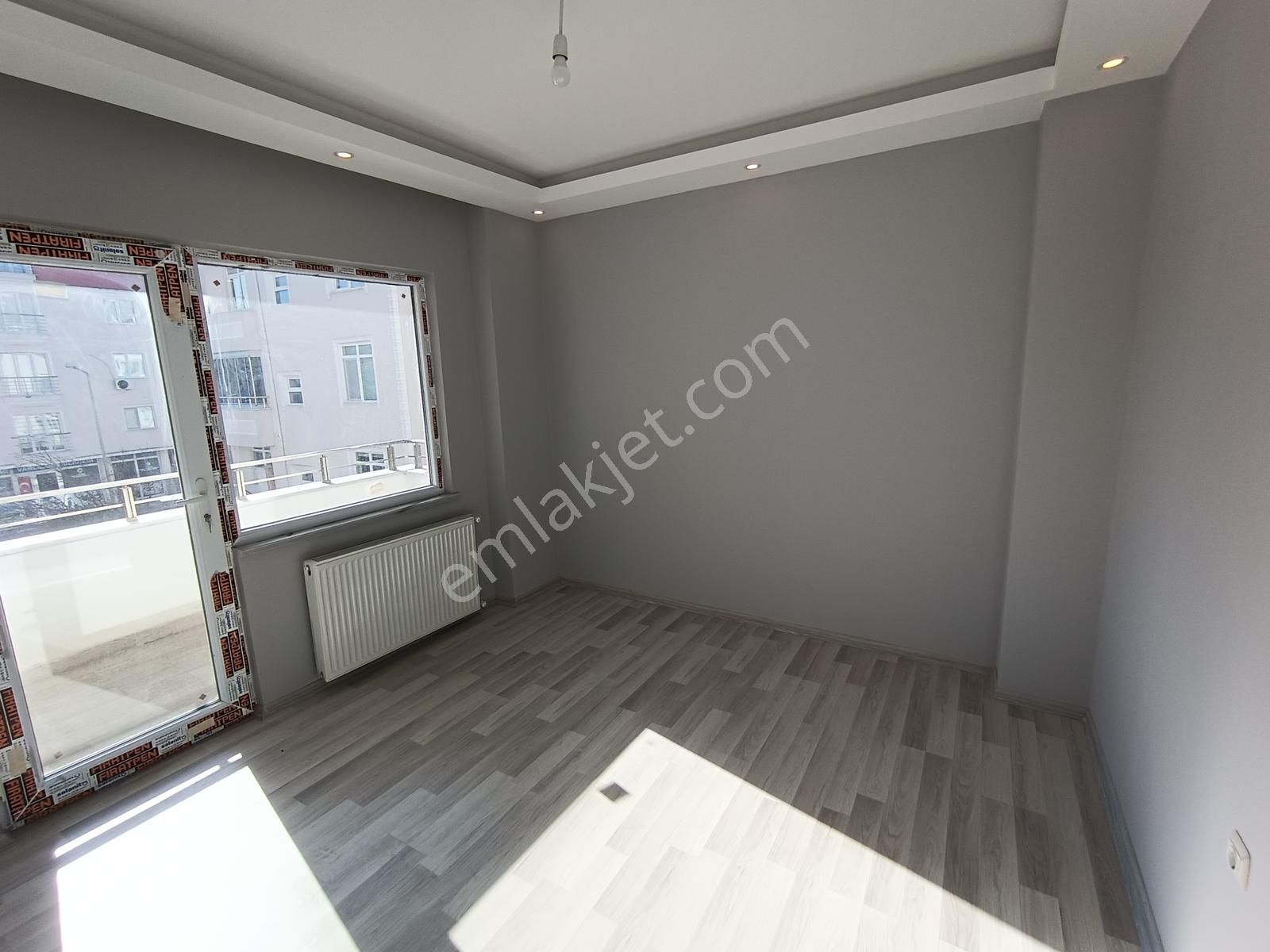 Altınova Mah. İskanlı Çarşı İçinde Satılık İskanlı Ara Kat 3+1 - Görsel 20