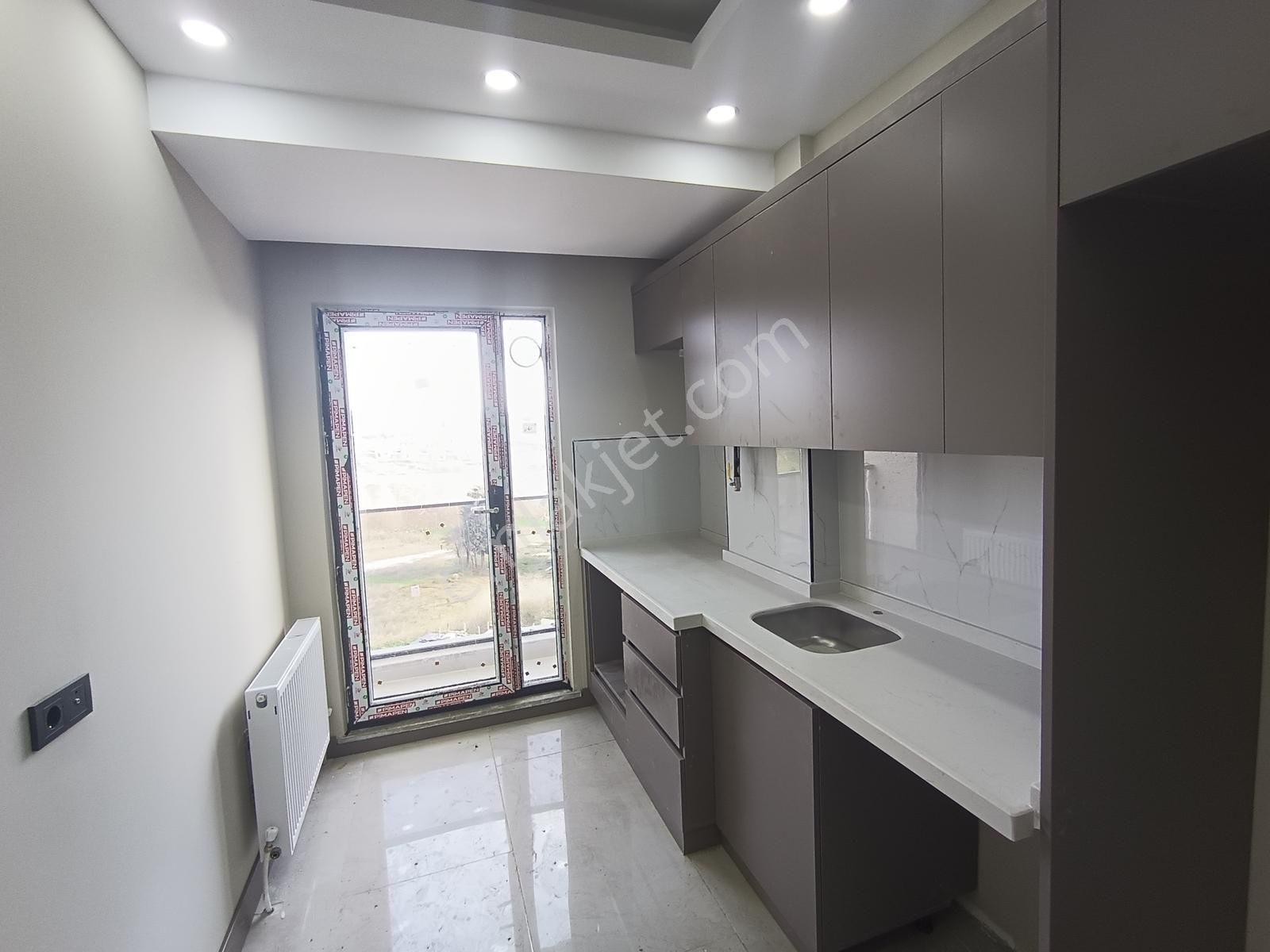 Ortacami Mah. Shell Benzinlik Alt Tarafında Satılık Sıfır 2+1