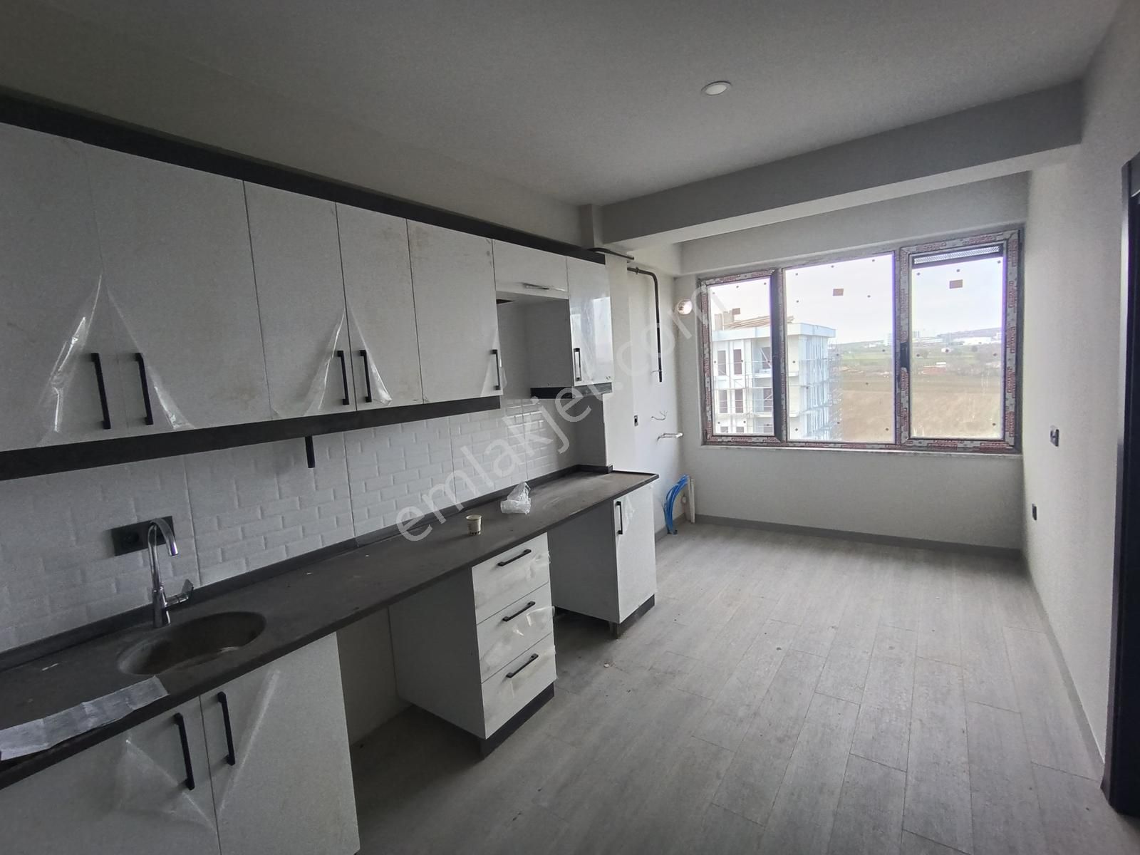 Atatürk Mah. 75 M2 Teraslı Satılık Sıfır Amerikan Mutfaklı 2+1 - Görsel 8