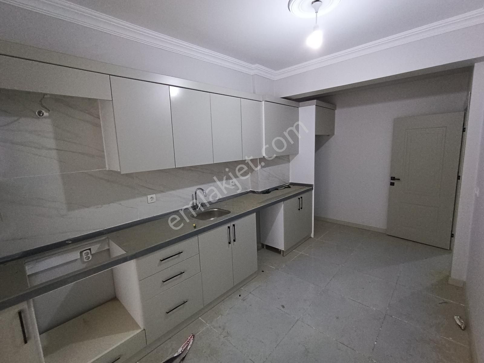 Çiftlikönü Mah. Eski Otogar Yanında Satılık Sıfır İskanlı 3+1 - Görsel 4