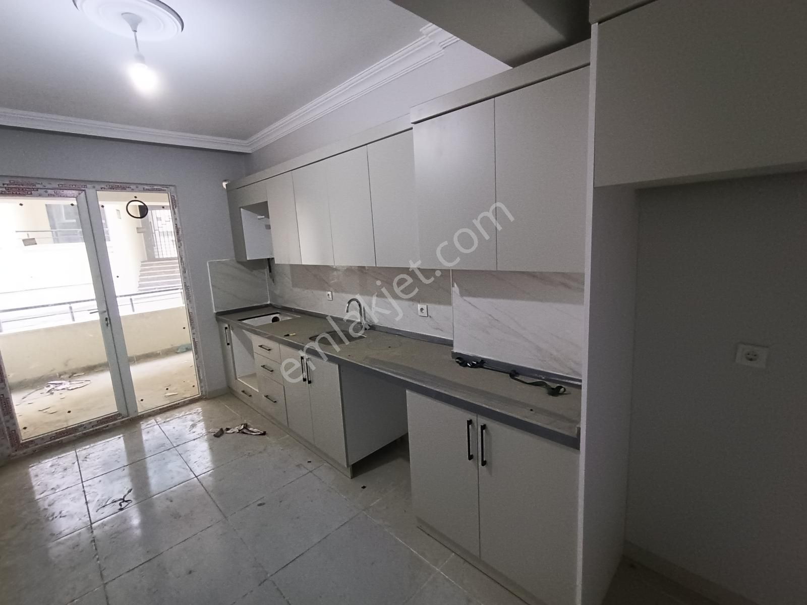 Çiftlikönü Mah. Eski Otogar Yanında Satılık Sıfır İskanlı 3+1 - Görsel 17