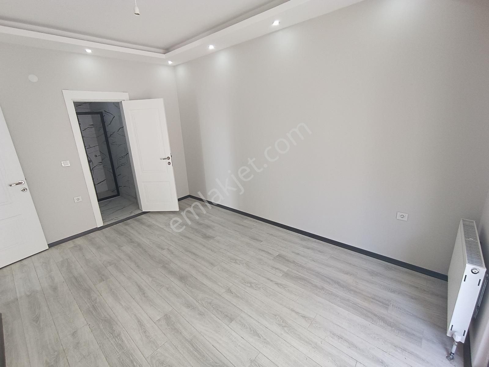 100. Mah. Satılık İskanlı Önü Açık Kombili Klimalı Sıfır 2+1 - Görsel 20