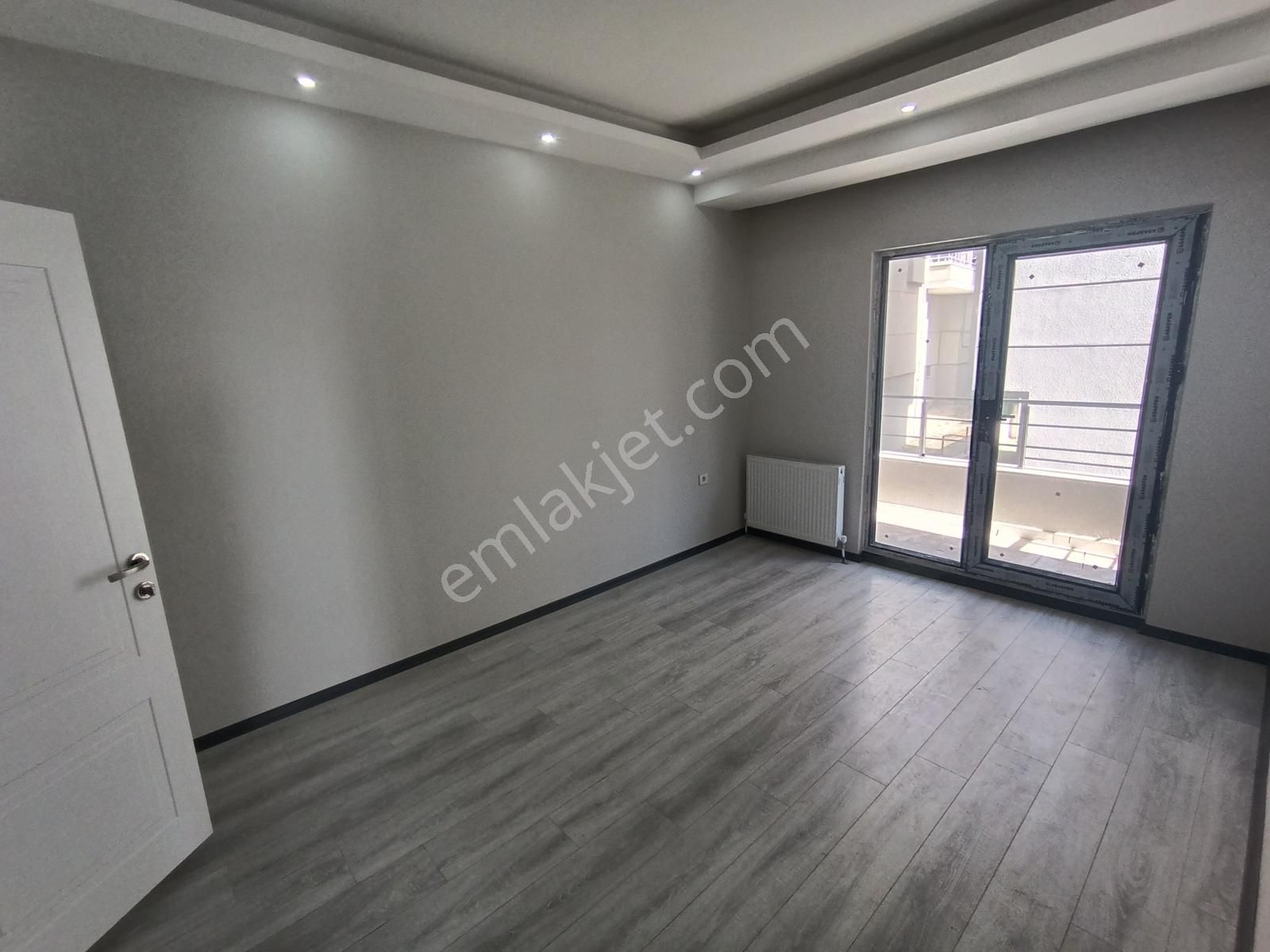 100. Mah. Satılık İskanlı Önü Açık Kombili Klimalı Sıfır 2+1 - Görsel 7