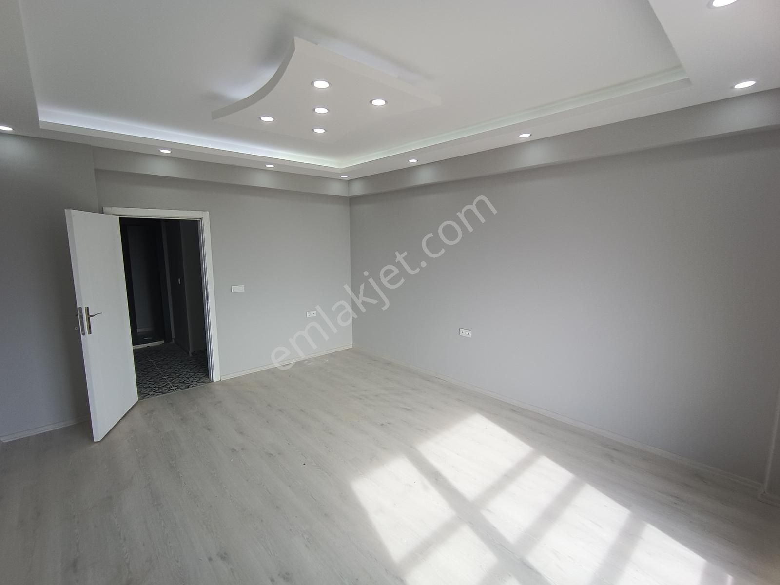 Karadeniz Mah. Satılık K. Otoparklı Havuzlu Sıfır 2+1