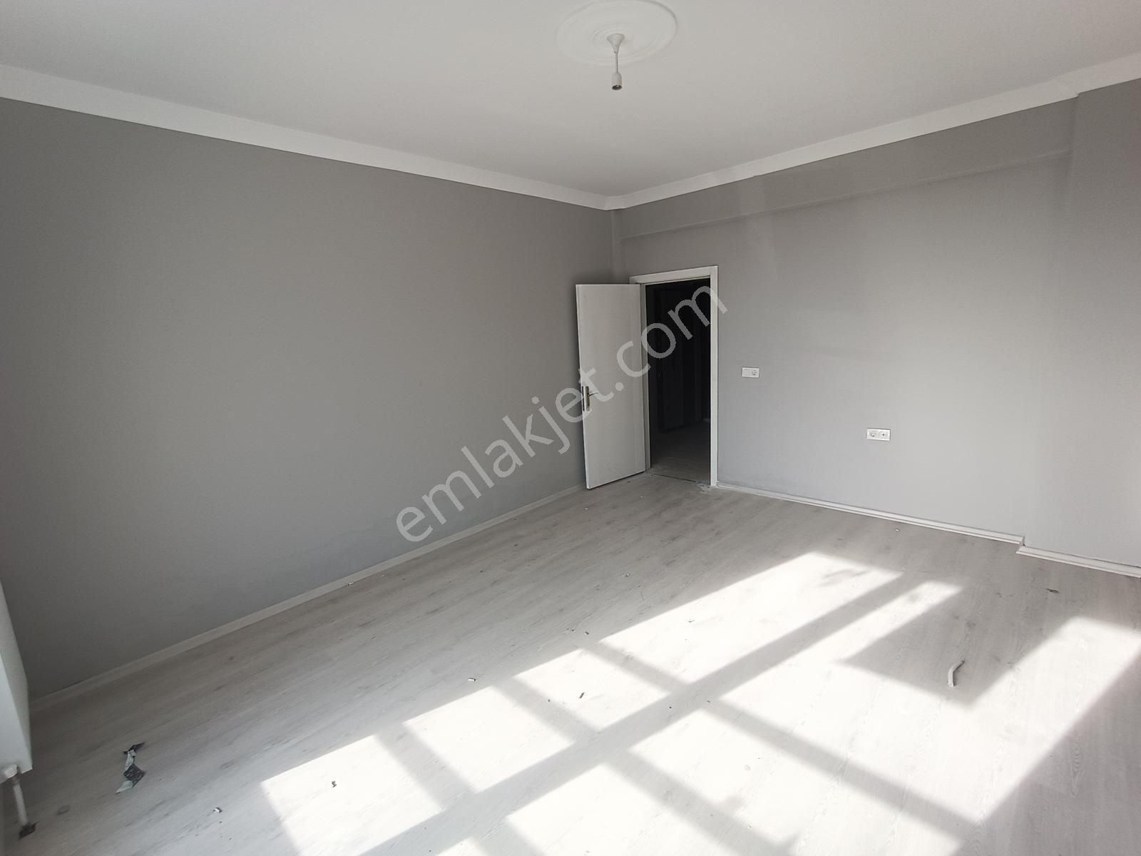 Acil Satılık Karadeniz Mah.sıfır Havuzlu Kapalı Otoparklı 2+1 - Görsel 15