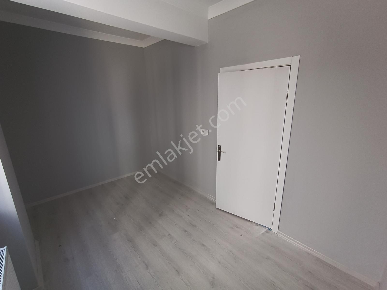 Acil Satılık Karadeniz Mah.sıfır Havuzlu Kapalı Otoparklı 2+1 - Görsel 10