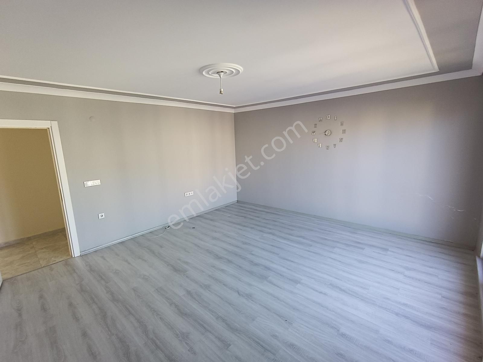 Çınarlı Mah. 7 Yıllık Binada Satılık İskanlı Önü Açık 2+1 - Görsel 2