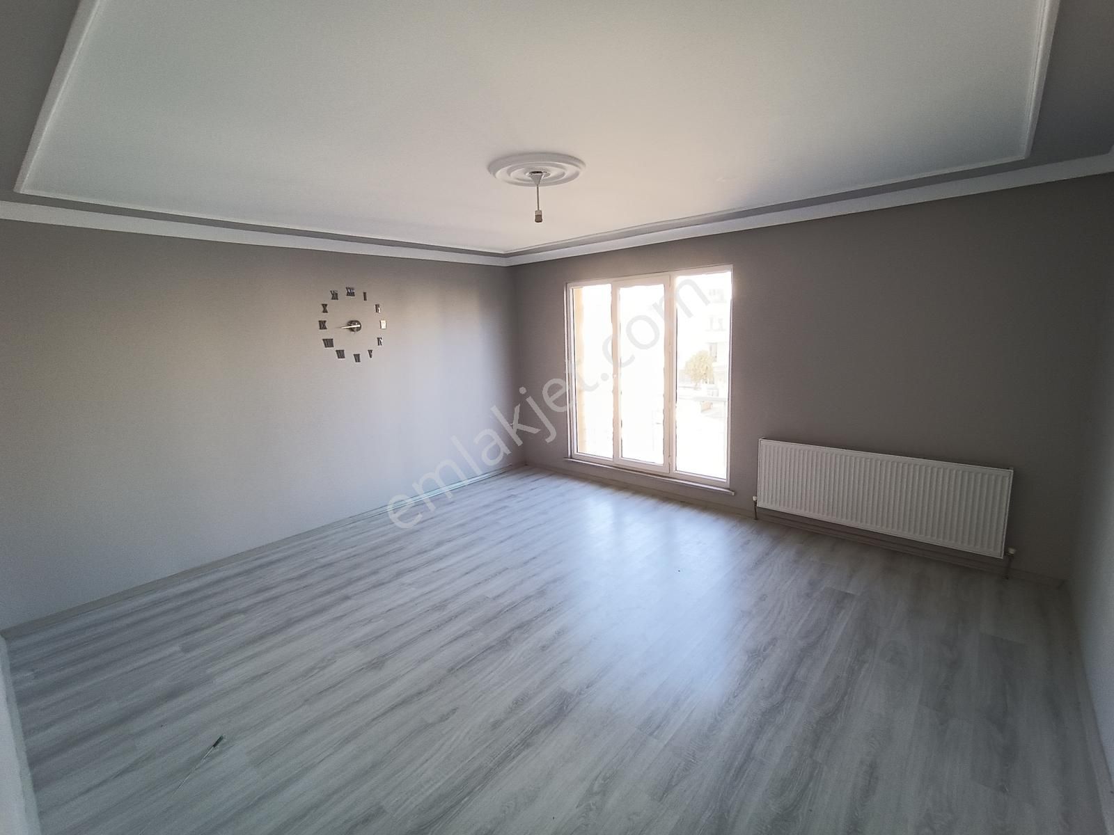 Çınarlı Mah. 7 Yıllık Binada Satılık İskanlı Önü Açık 2+1