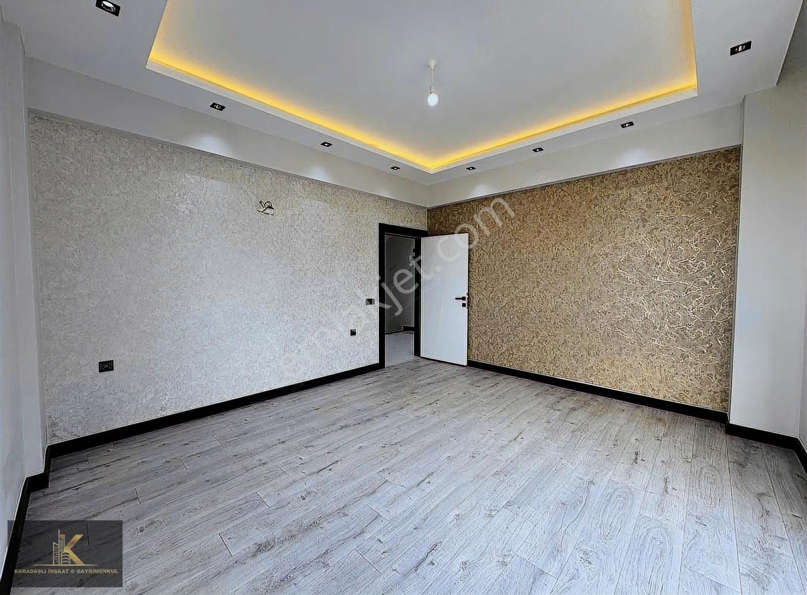 Döşemealtı Bahçeyakada 7+1 Lüks Sıfır Satılık Fırsat Villa - Görsel 9