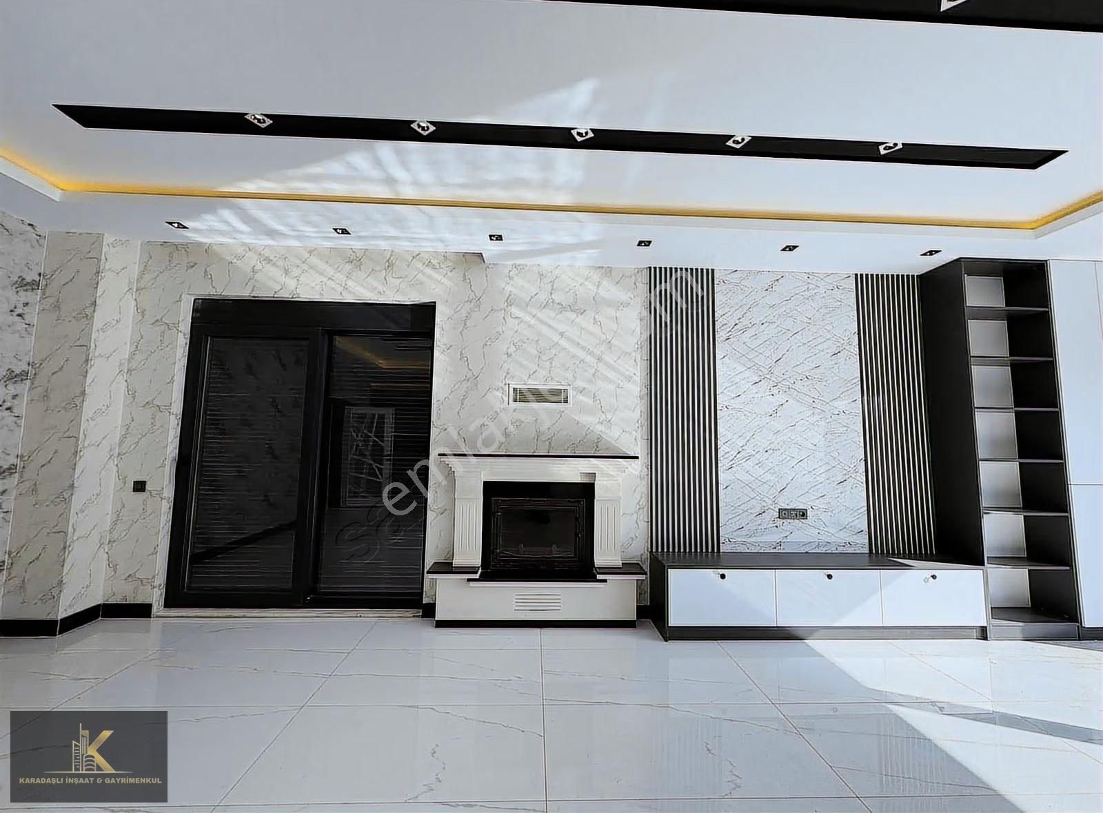Döşemealtı Bahçeyakada 7+1 Lüks Sıfır Satılık Fırsat Villa - Görsel 2