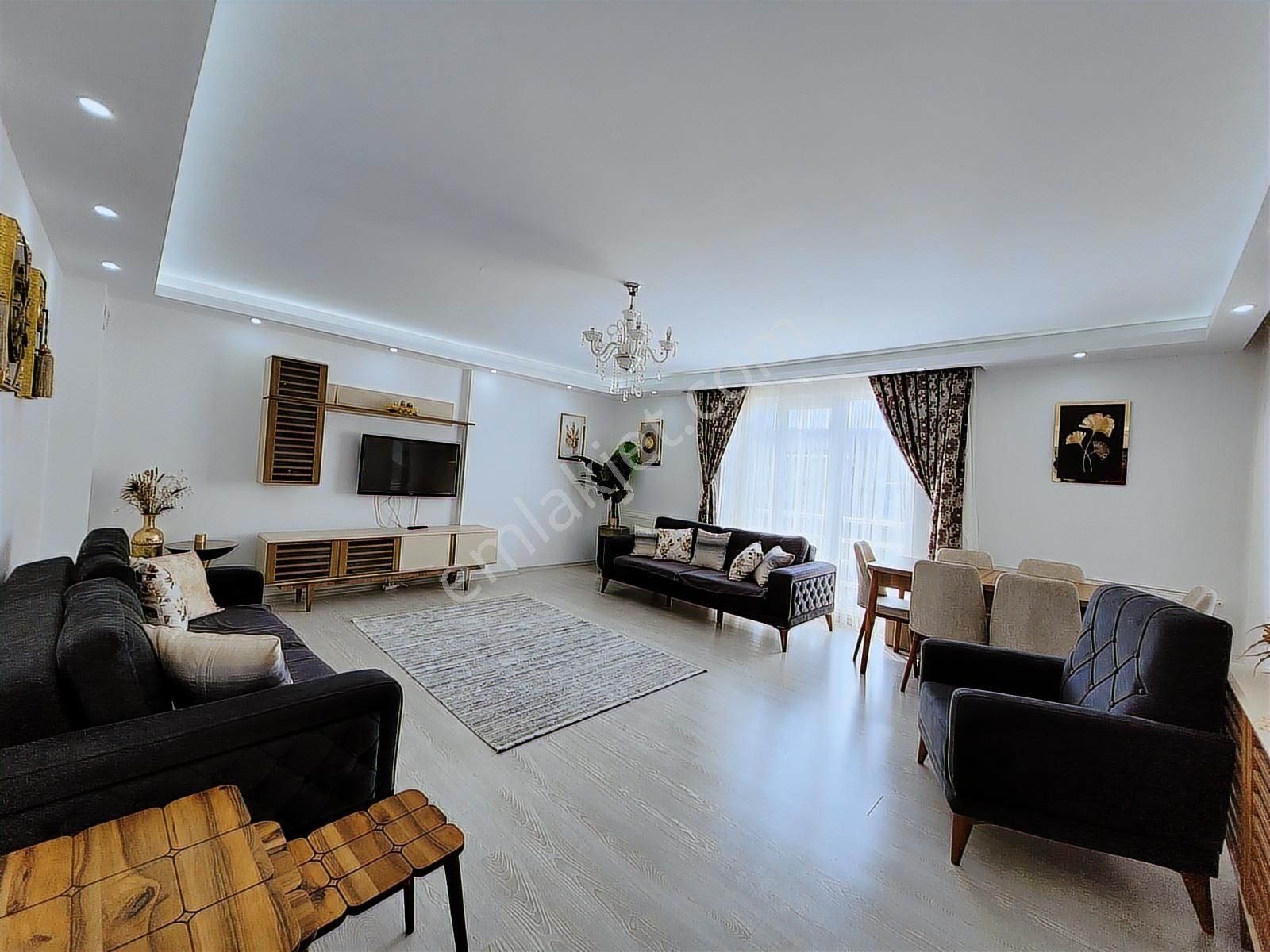 Mavi Atlastan Atakum Yenimahalle De Geniş Lüks Satılık 2+1daire