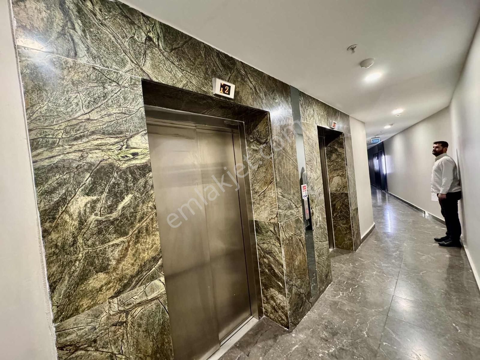 Pegaas'tan Empire İstanbul Da 2+1 17.kat Kiralık Daire - Görsel 27