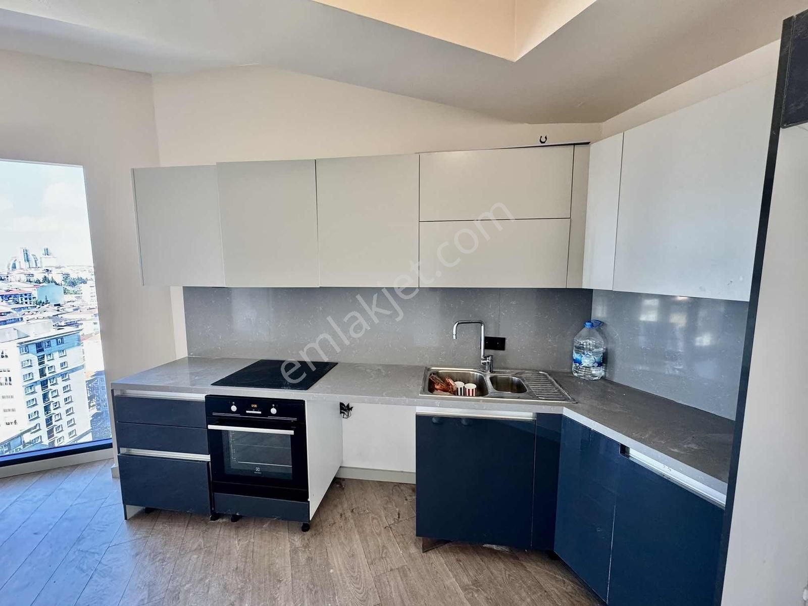 Pegaas'tan Empire İstanbul Da 2+1 17.kat Kiralık Daire - Görsel 32