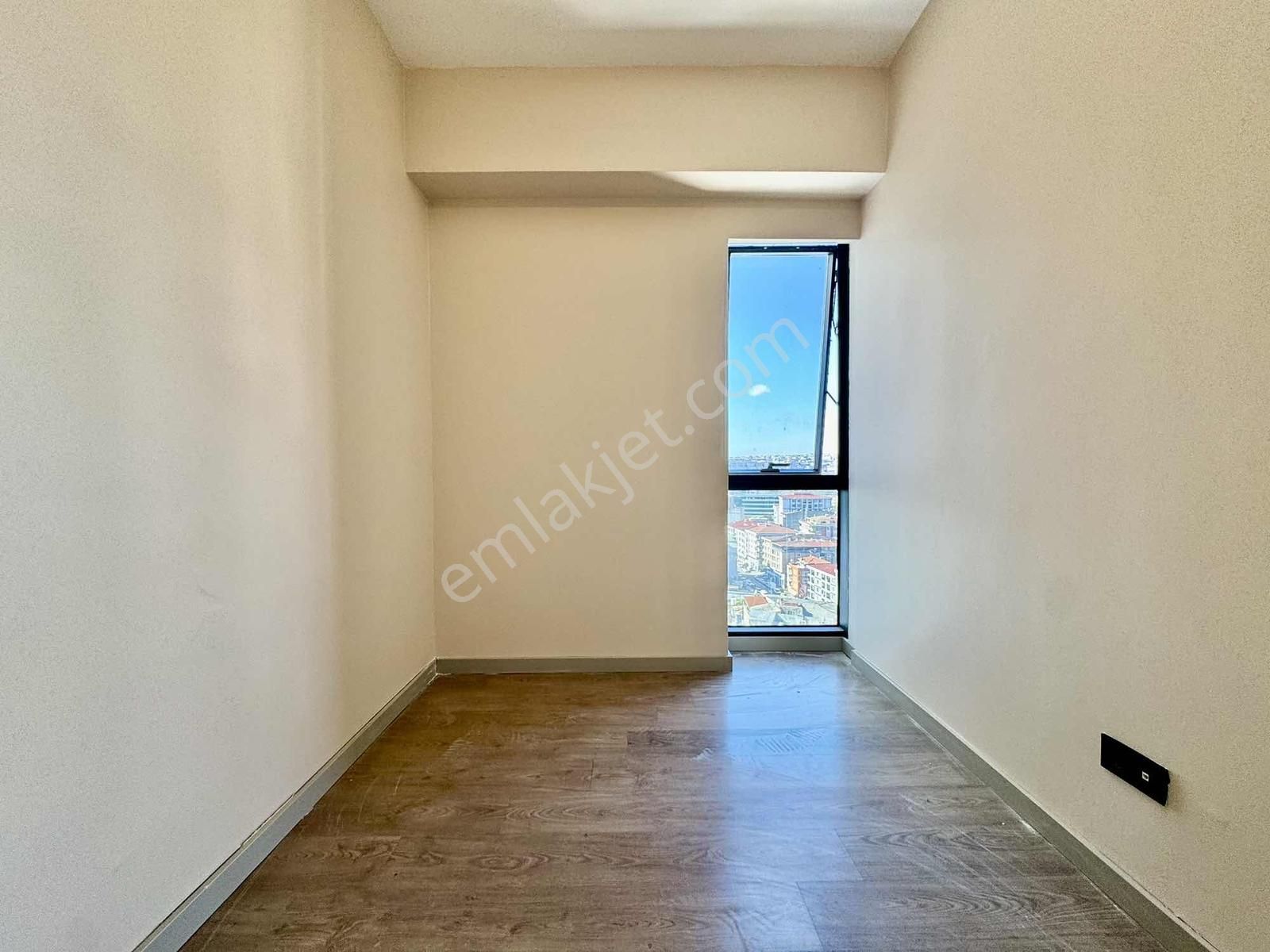 Pegaas'tan Empire İstanbul Da 2+1 17.kat Kiralık Daire - Görsel 20