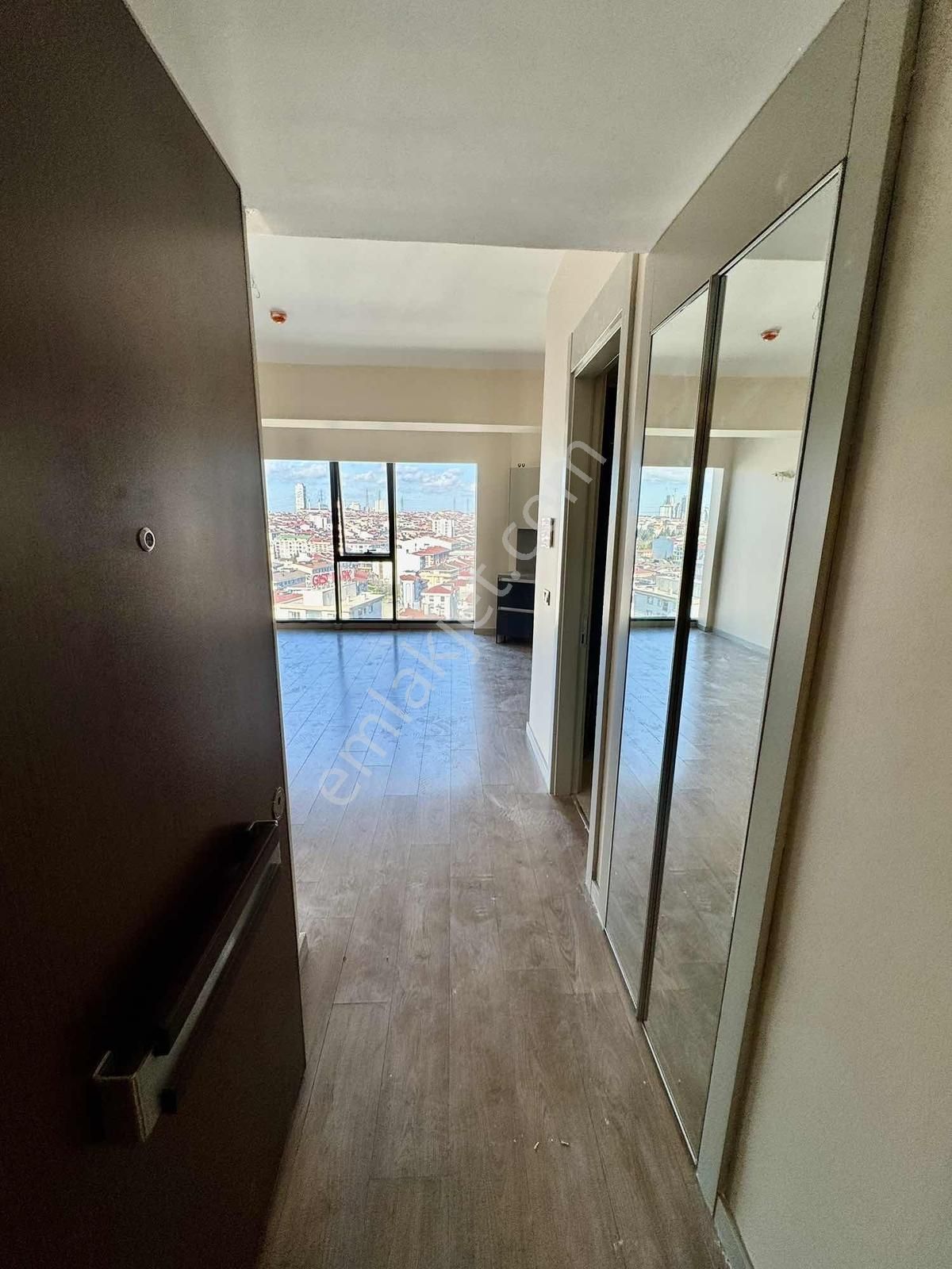 Pegaas'tan Empire İstanbul Da 2+1 17.kat Kiralık Daire - Görsel 28