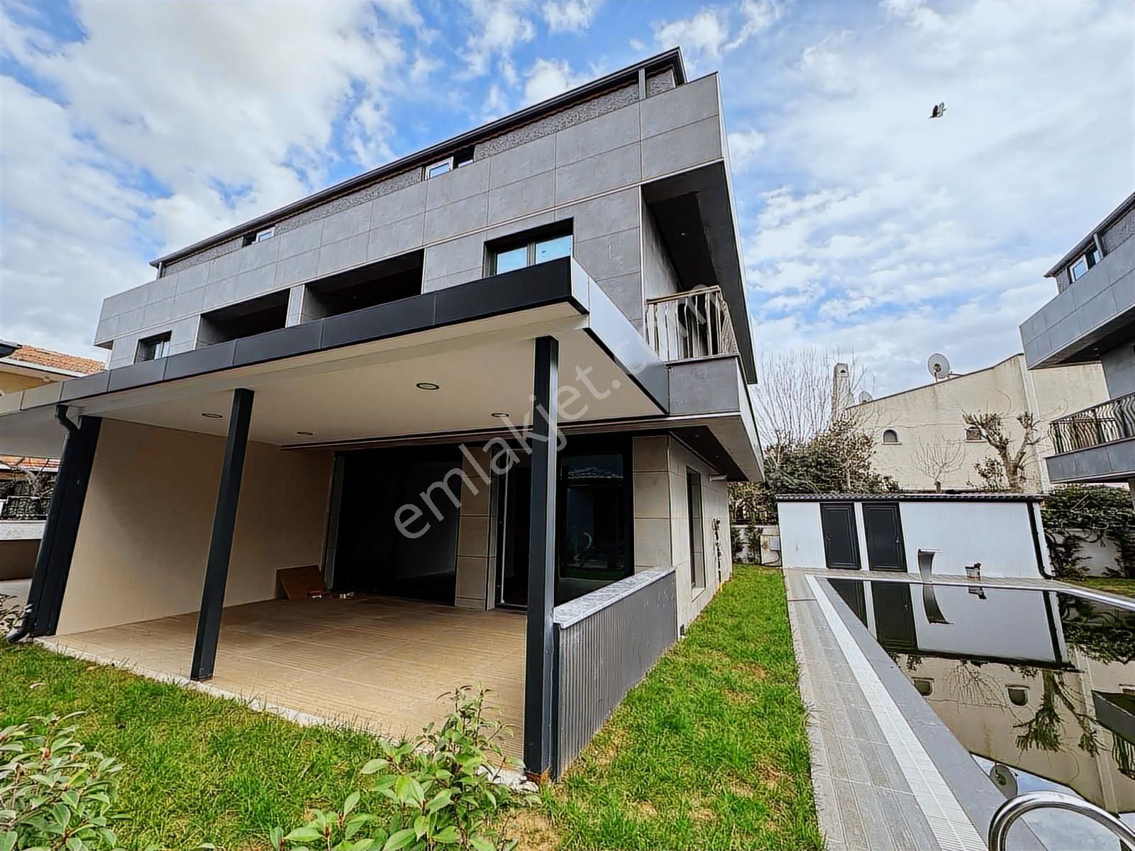 Silivri Semizkumda Deniz Manzaralı 5+1 Satılık Villa - Görsel 21