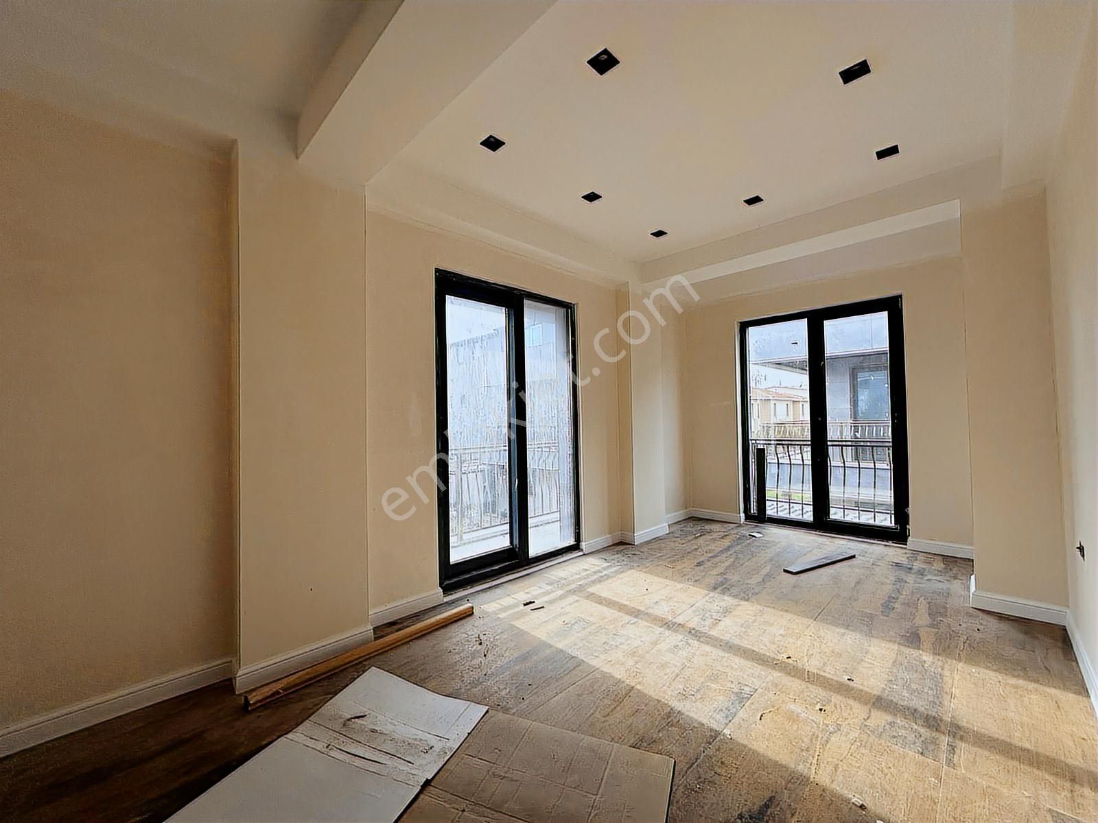 Silivri Semizkumda Deniz Manzaralı 5+1 Satılık Villa - Görsel 30